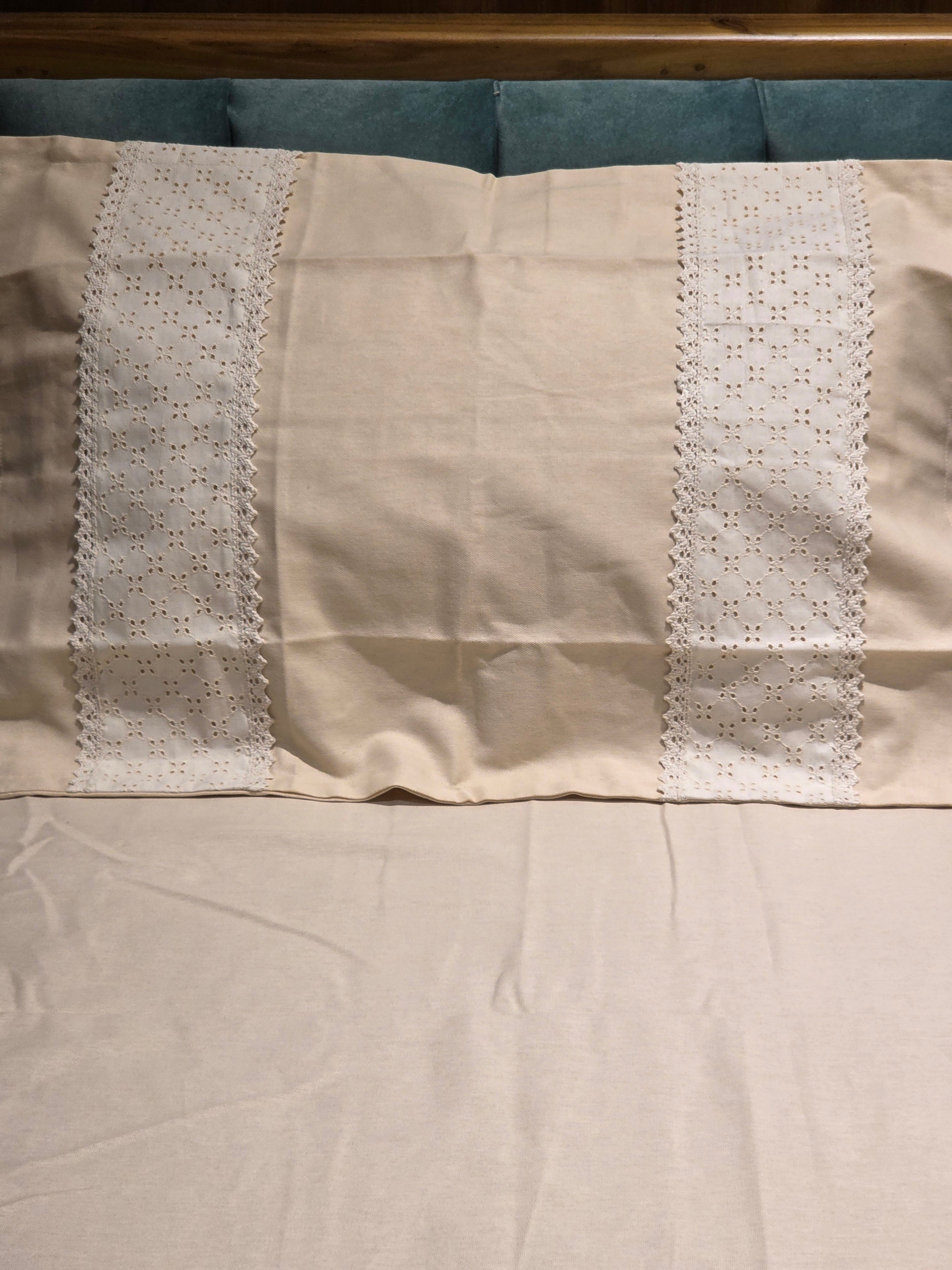 Elegant Hakoba Lace Bedsheet