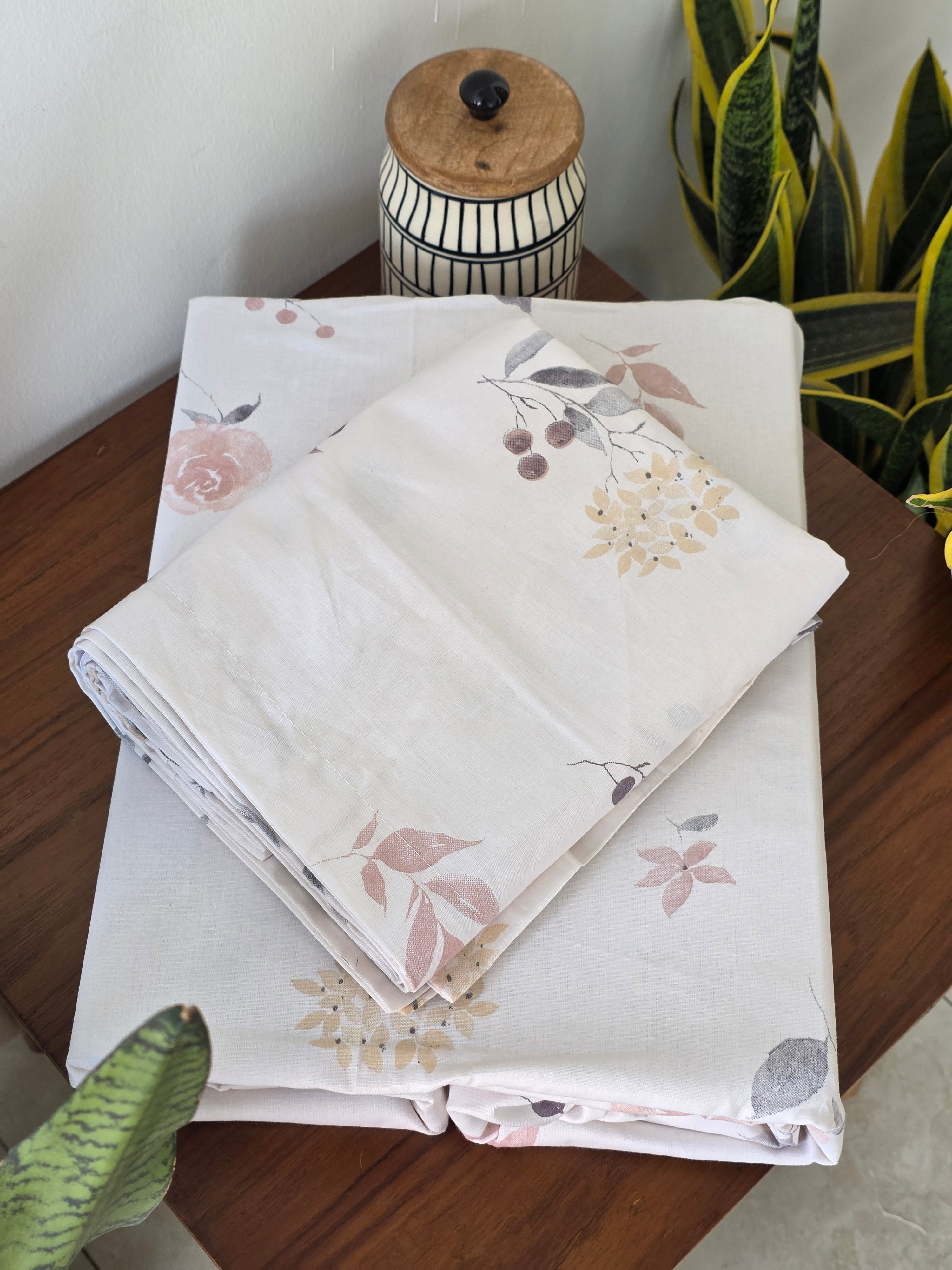 300 TC Pure Cotton Fitted Bedsheet