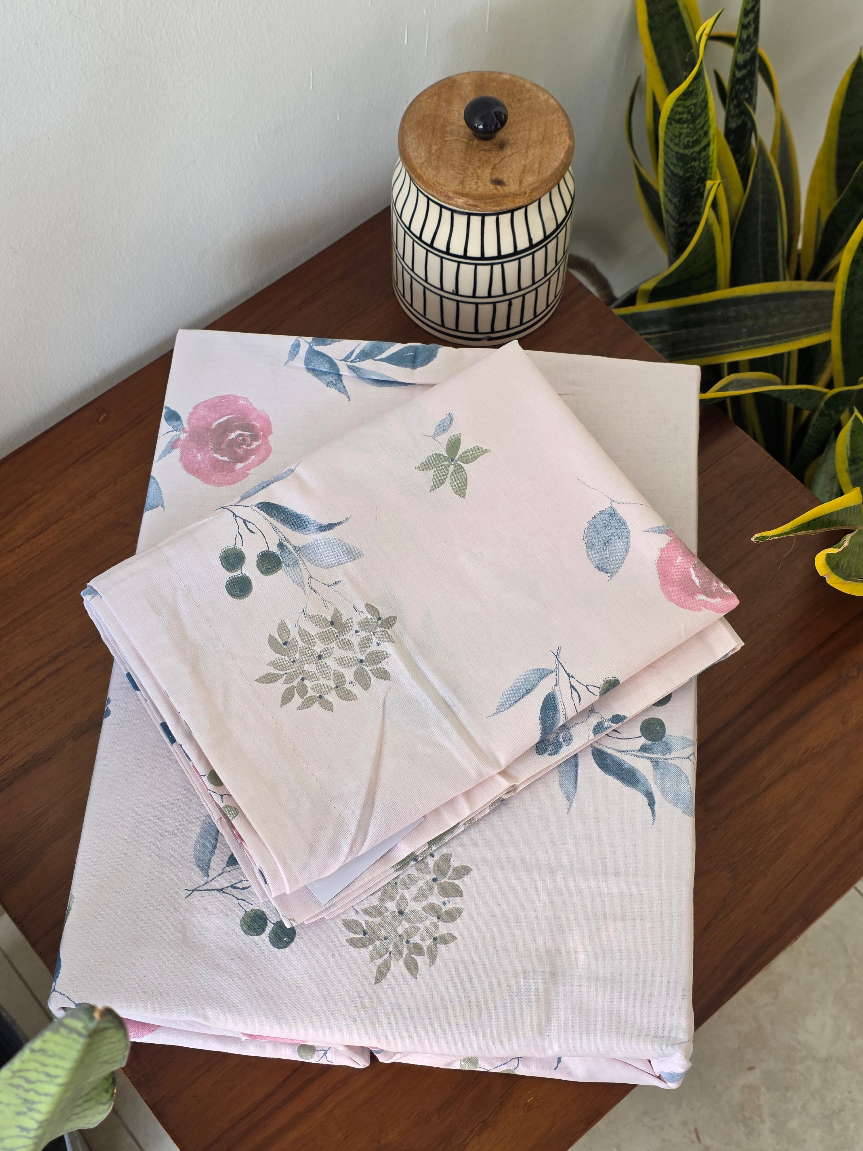 300 TC Pure Cotton Fitted Bedsheet