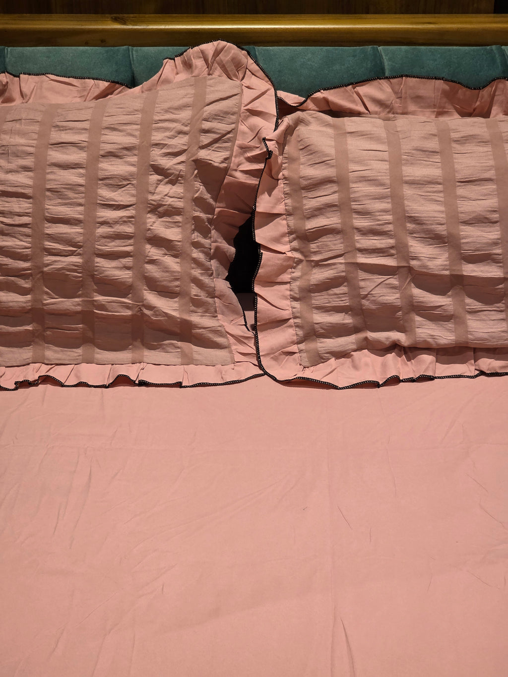 Ruched Comforter Set – King Size