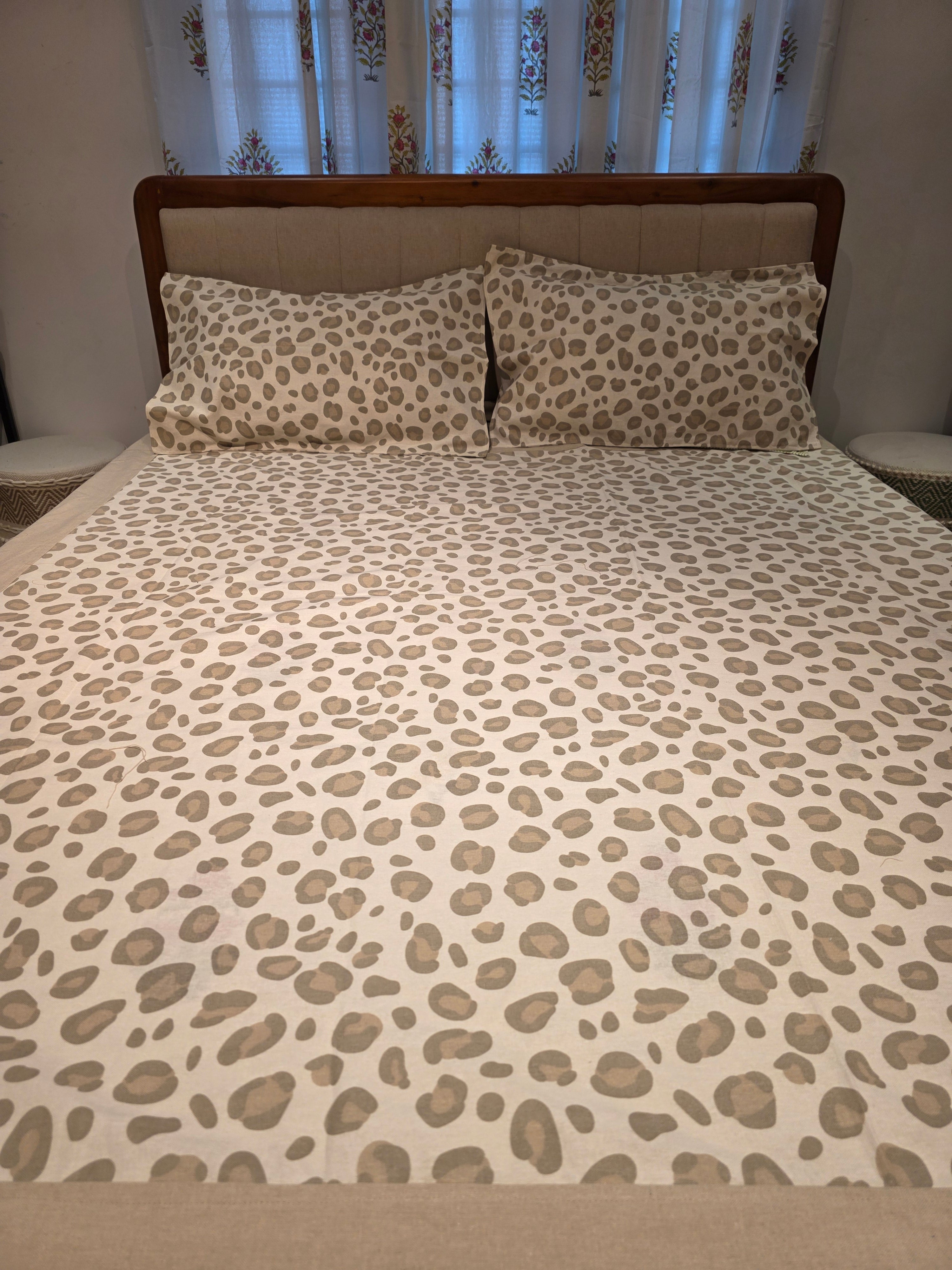 King Border Bedsheet Set