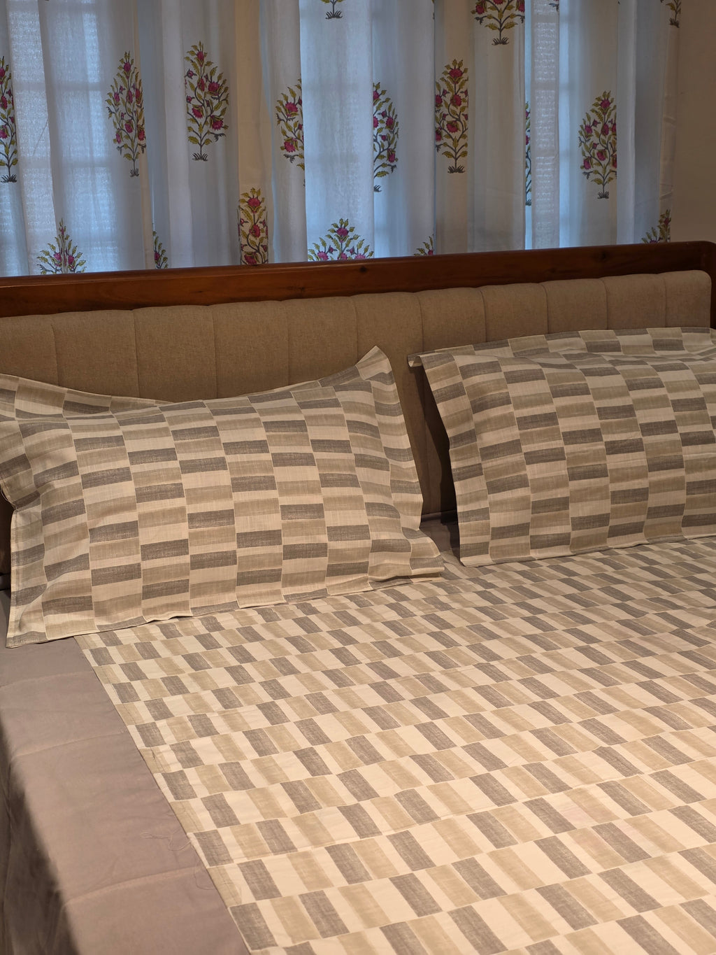 King Border Bedsheet Set