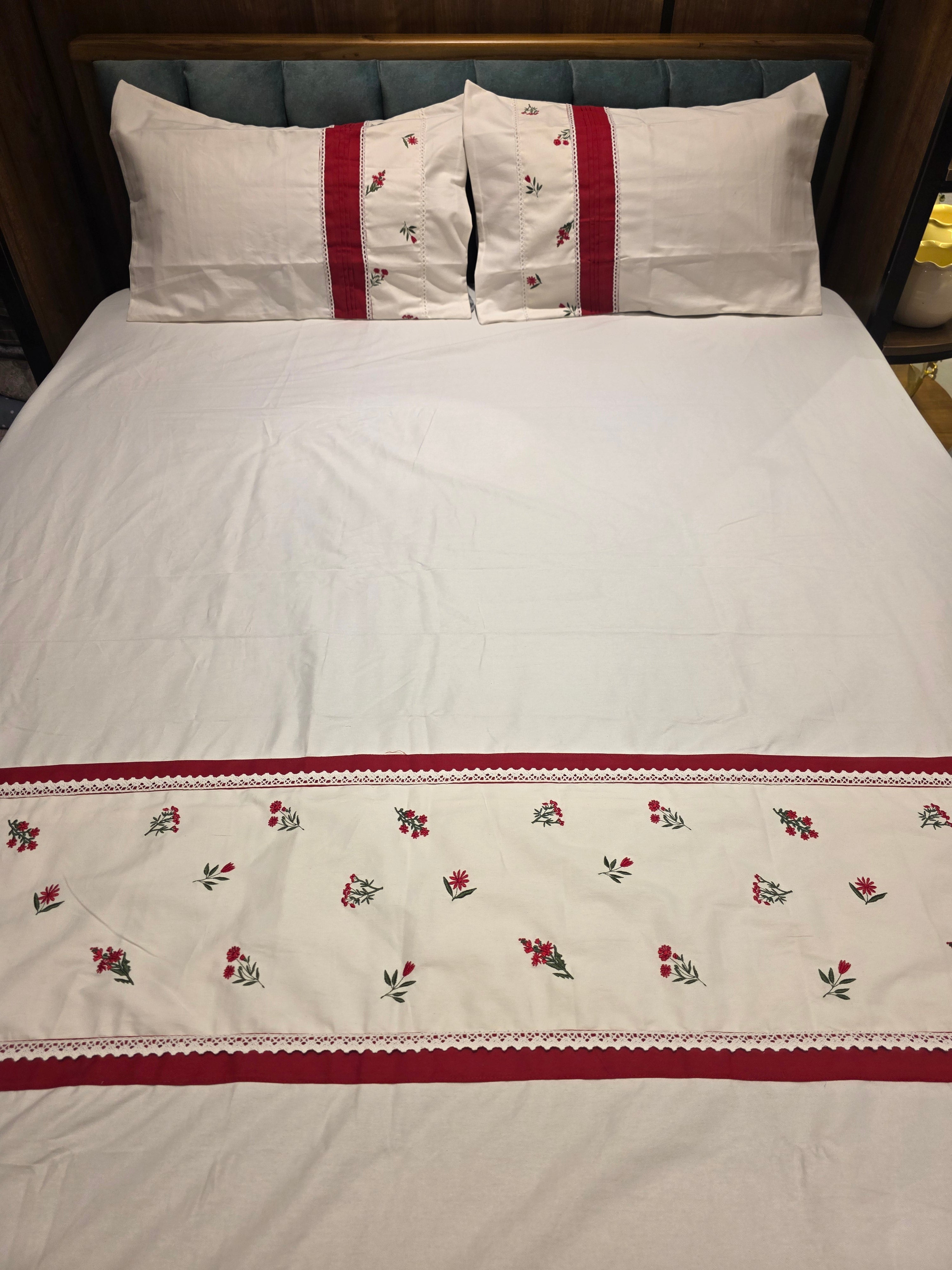 King Size Embroidered Lace Bedsheet Set