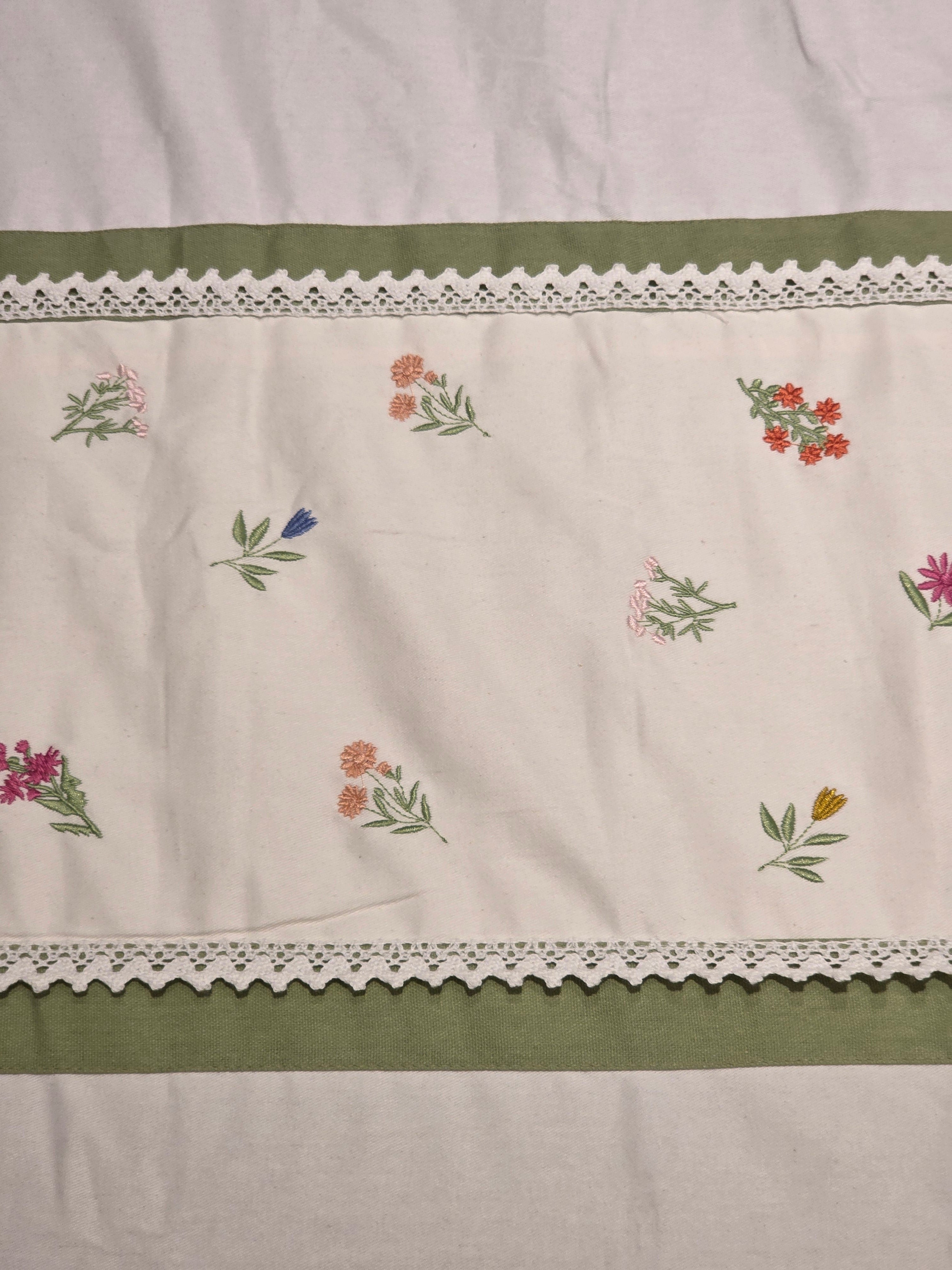 King Size Embroidered Lace Bedsheet Set