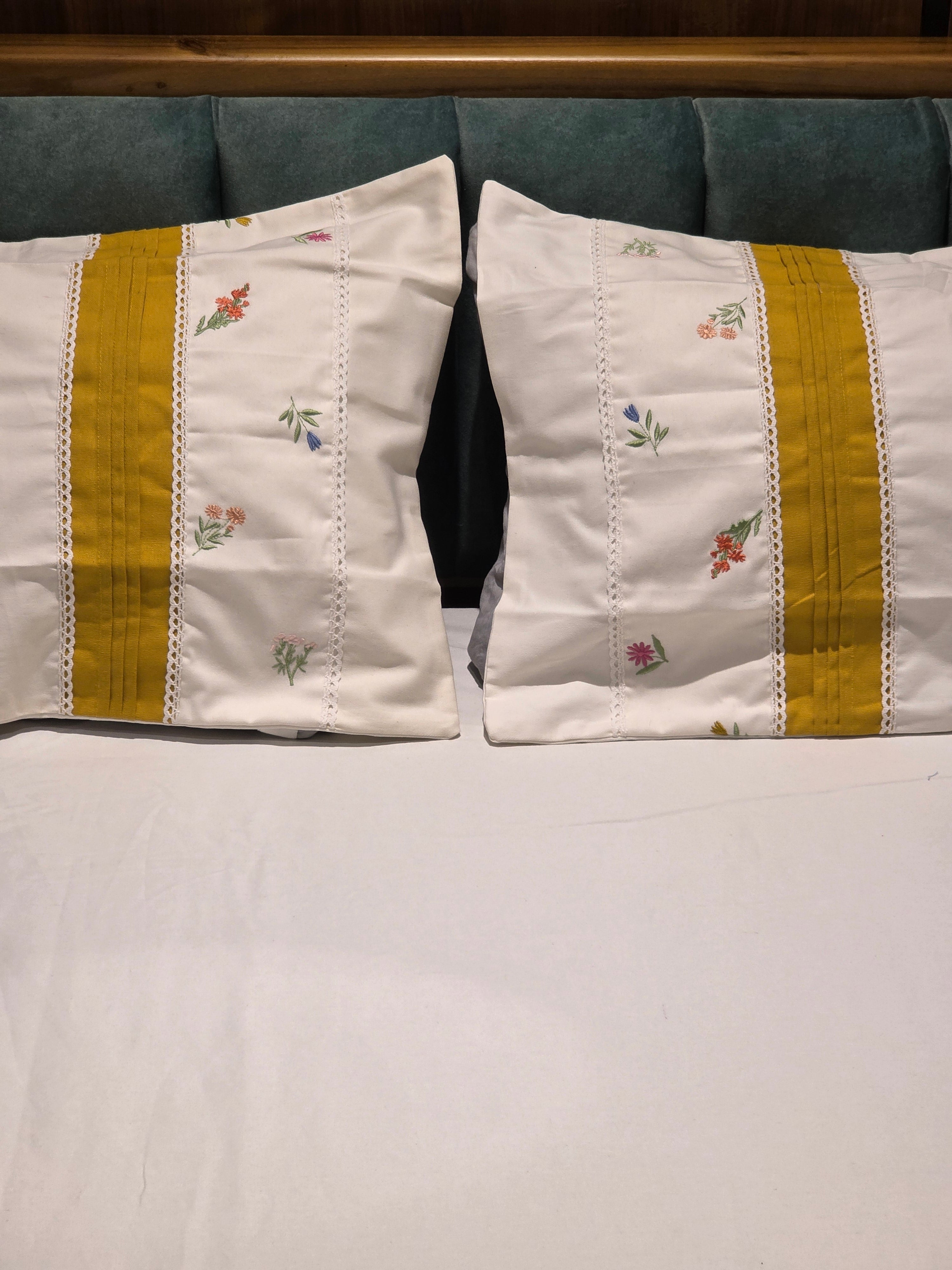 King Size Embroidered Lace Bedsheet Set