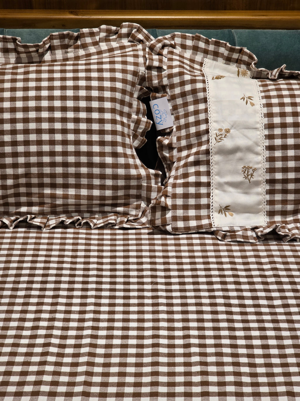 Gingham King Lace Bedsheet Set