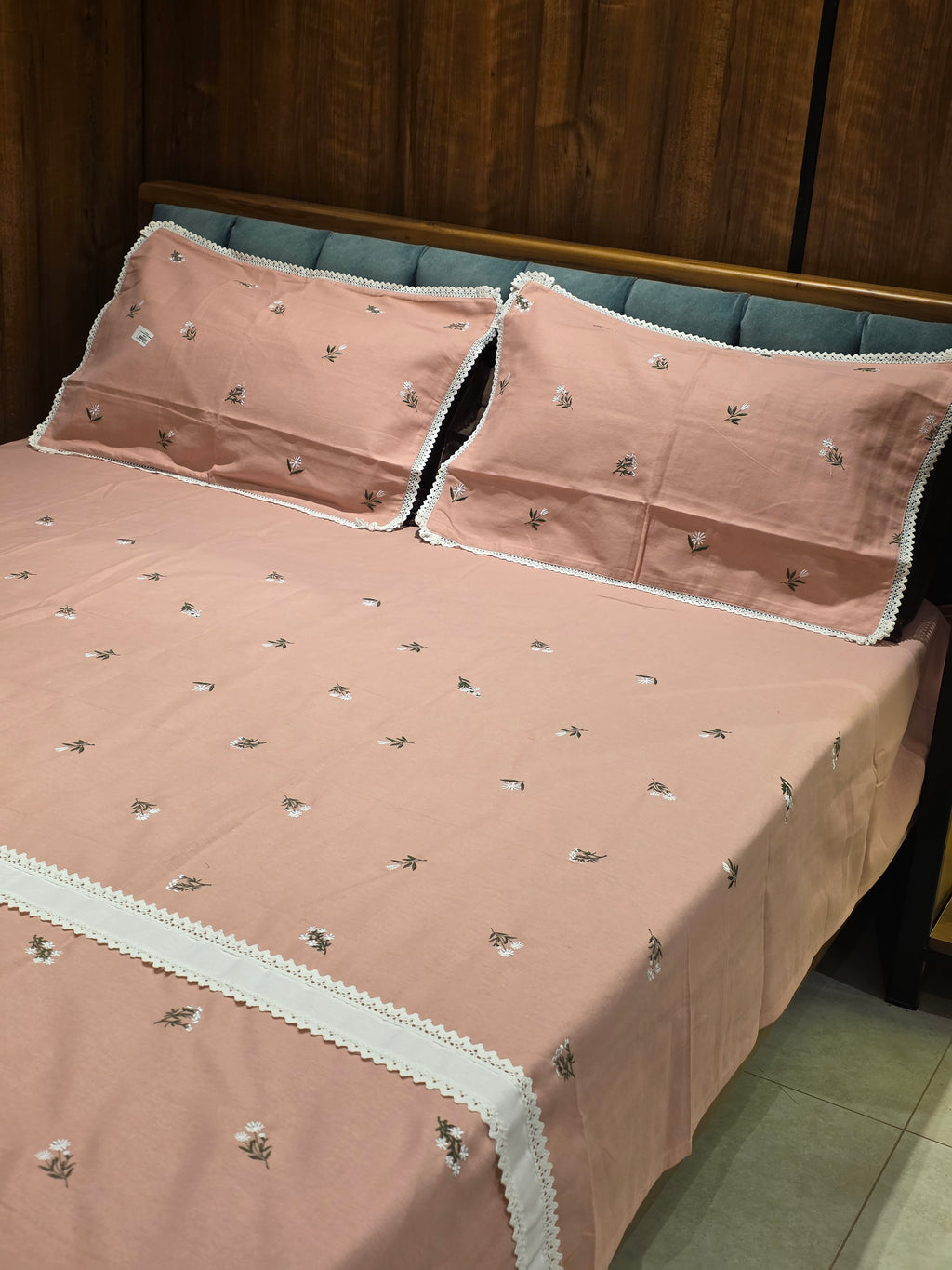 King Size Embroidered Lace Bedsheet Set