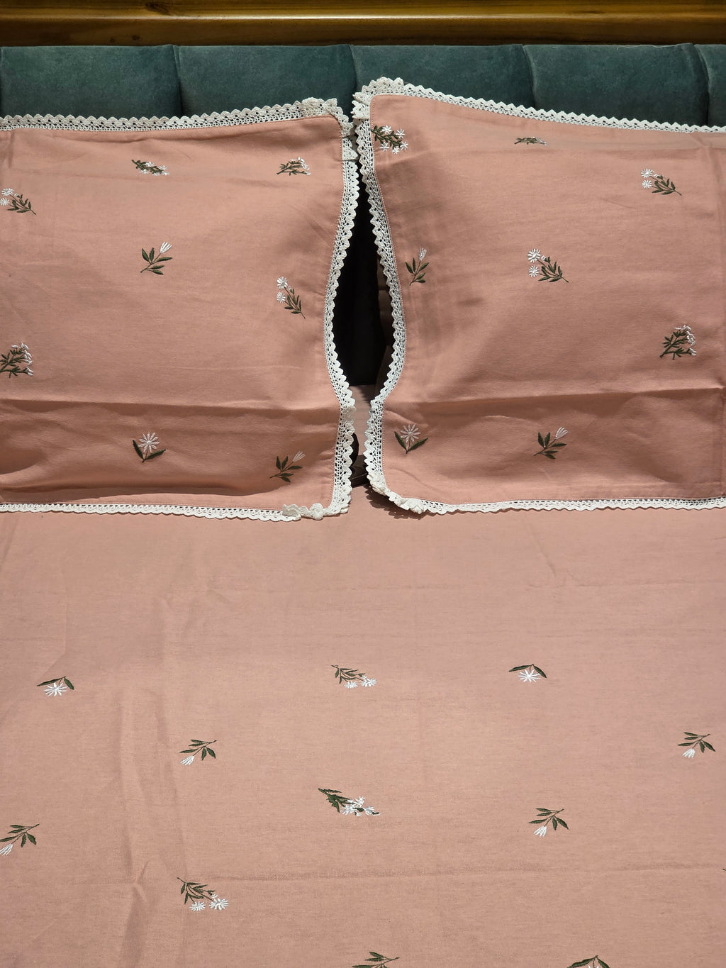 King Size Embroidered Lace Bedsheet Set