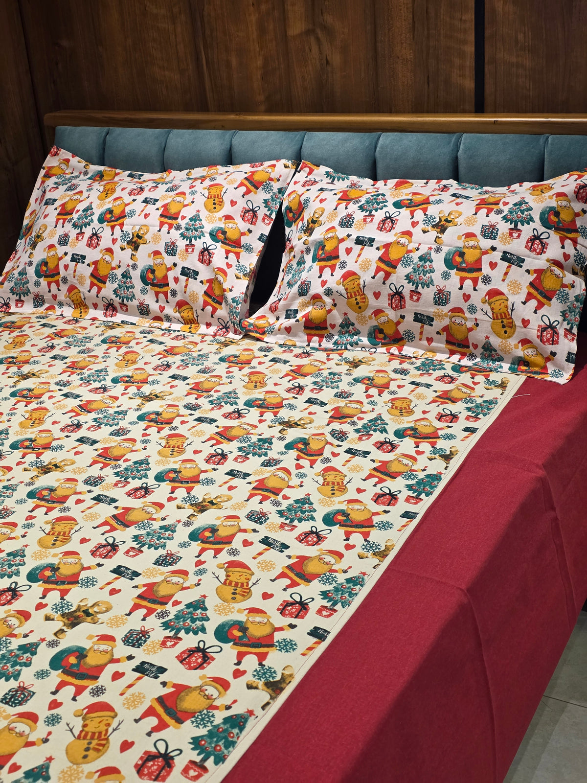 Christmas Theme Border Bedsheets