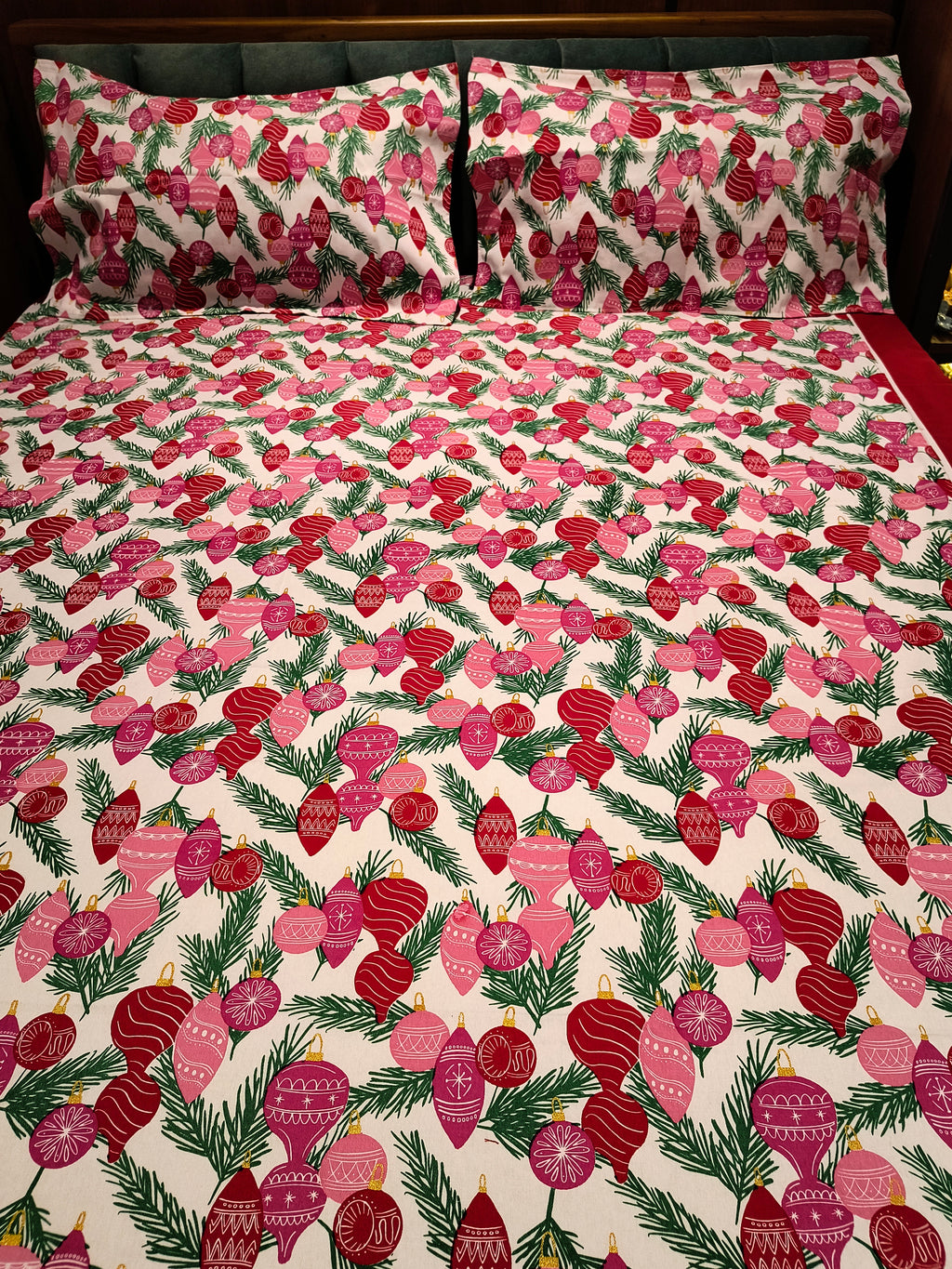 Xmas Theme King Size Bedsheets