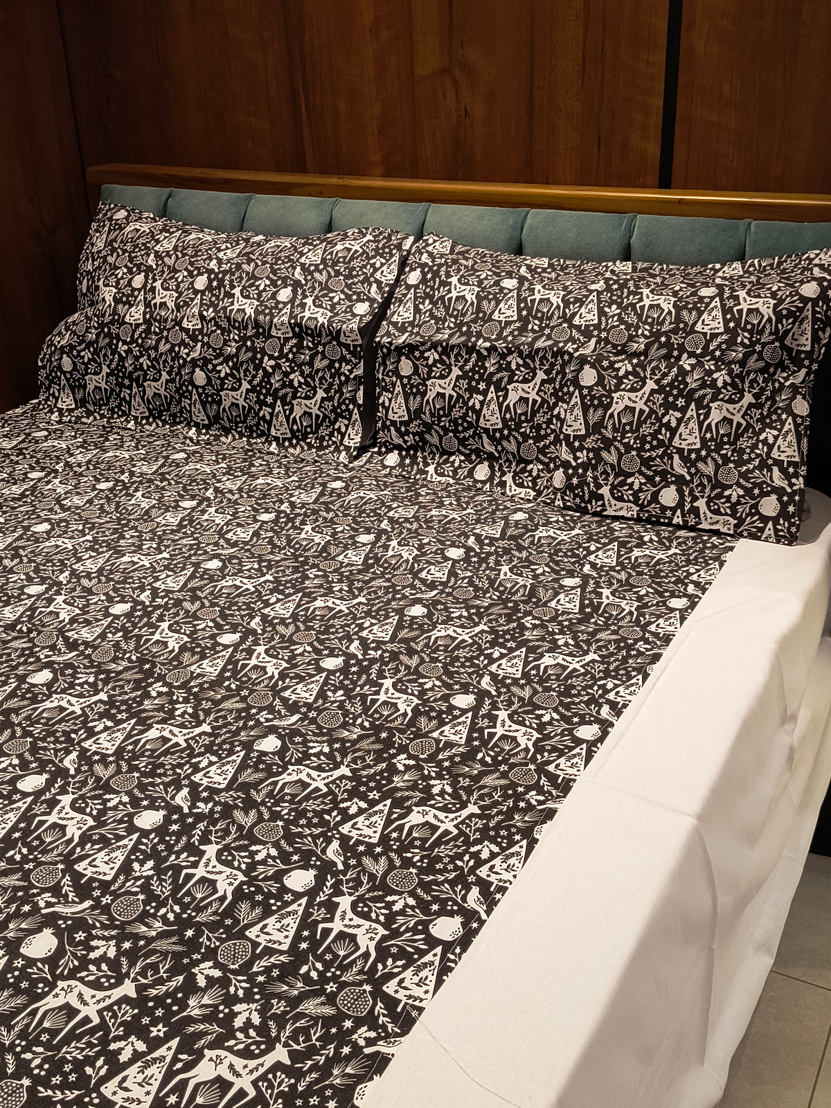 Xmas Theme King Size Bedsheets