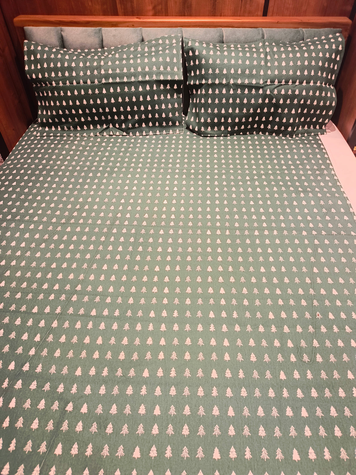 Xmas Theme King Size Bedsheets