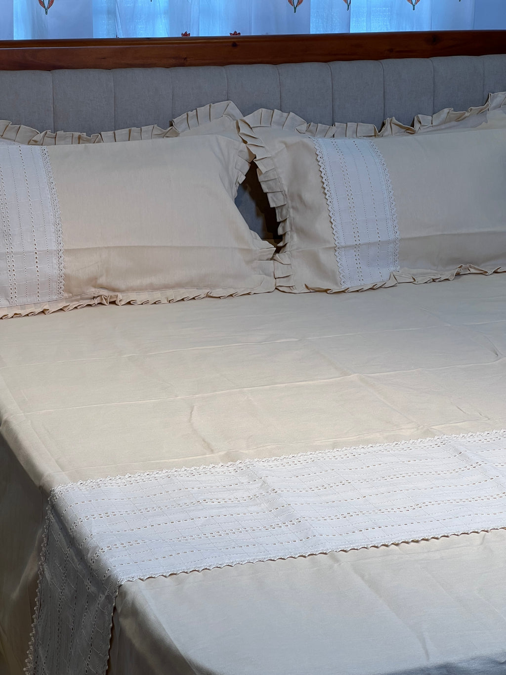 Hakoba lace Bedsheet