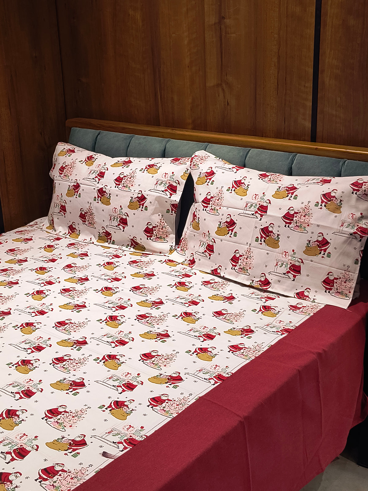 XMAS THEME KING SIZE BEDSHEETS