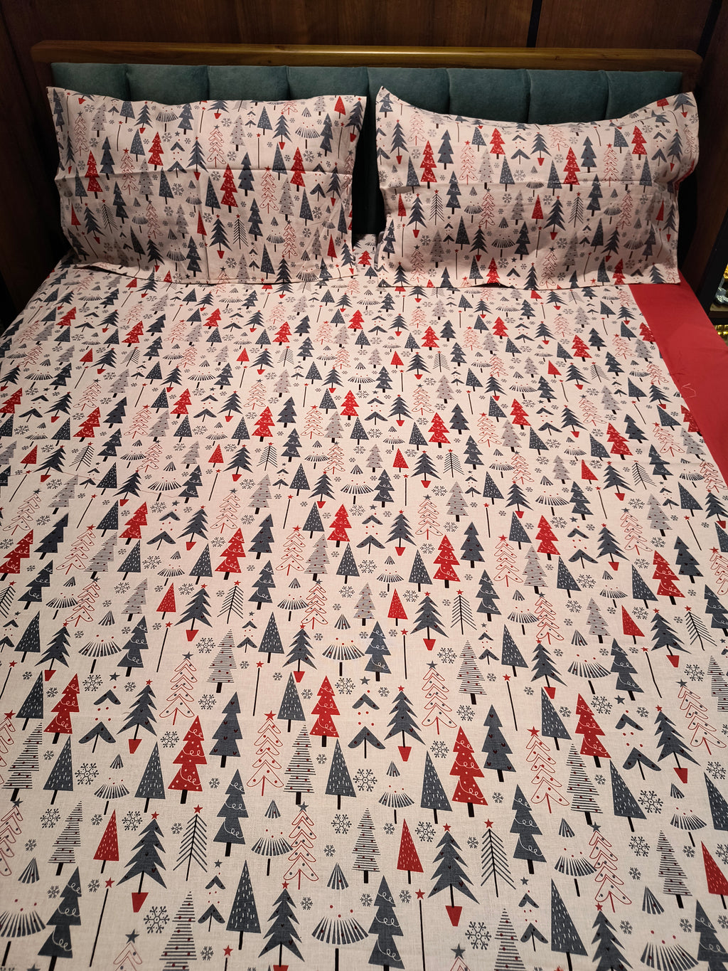 XMAS THEME KING SIZE BEDSHEETS