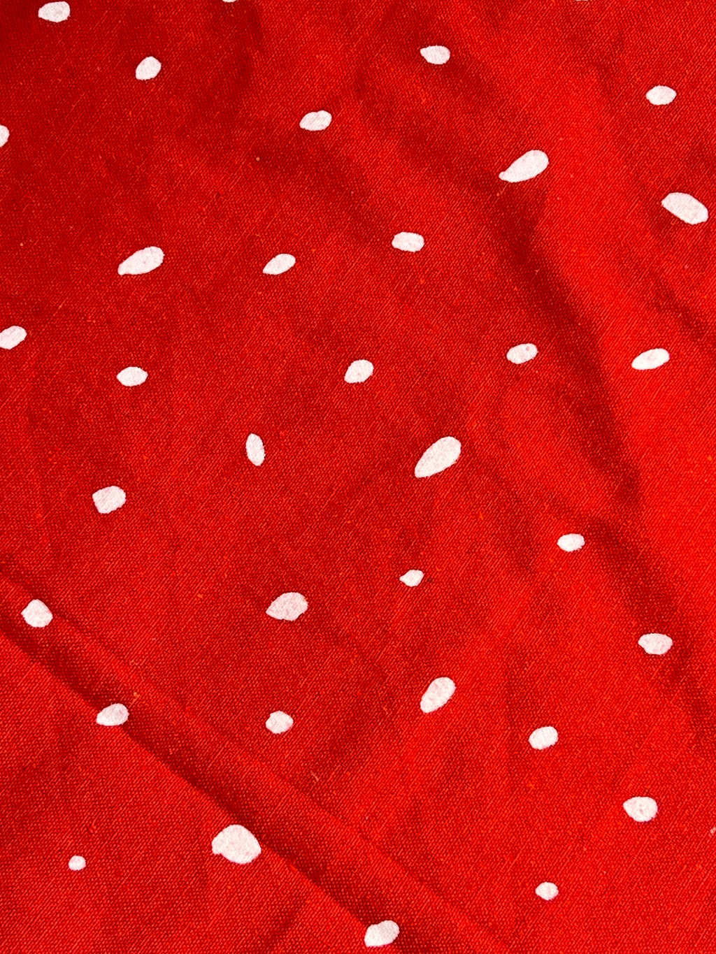 XMAS THEME 4  SEATER TABLE CLOTH