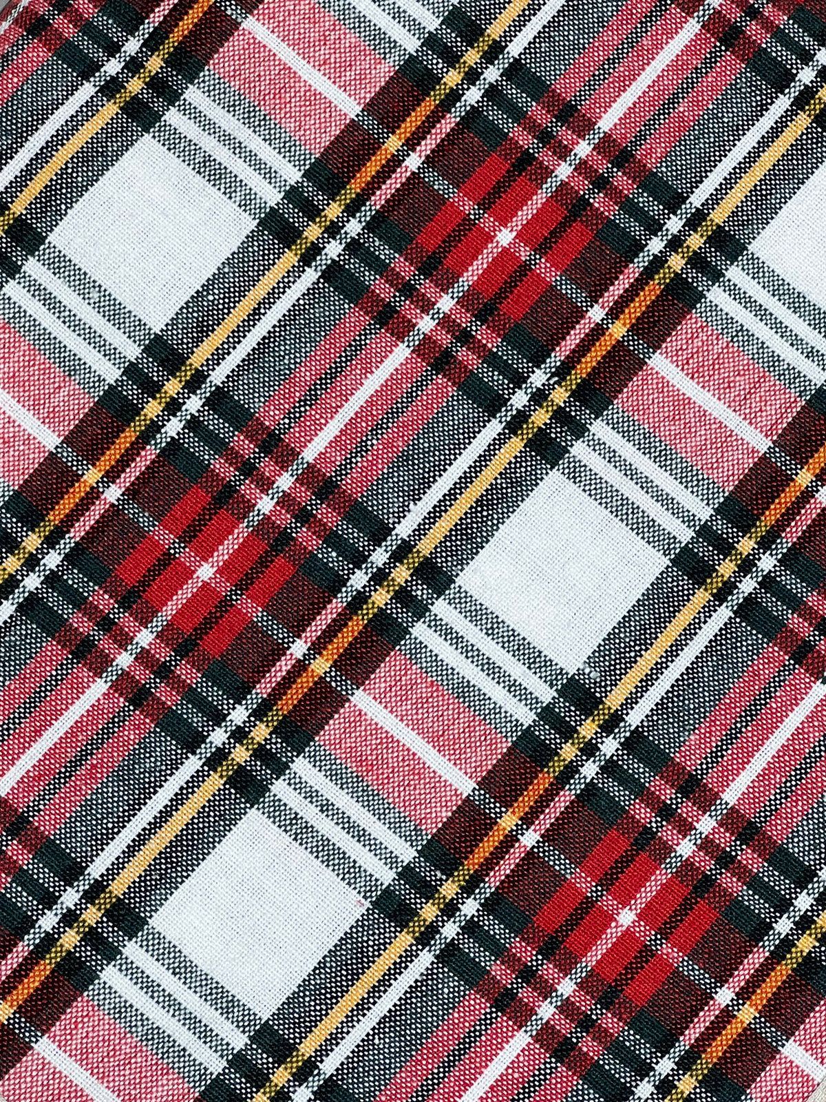 XMAS THEME 6 SEATER TABLE CLOTH