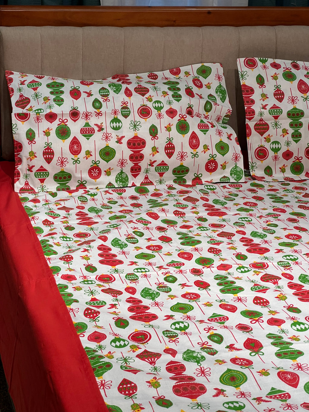 Xmas theme queen size bedsheets