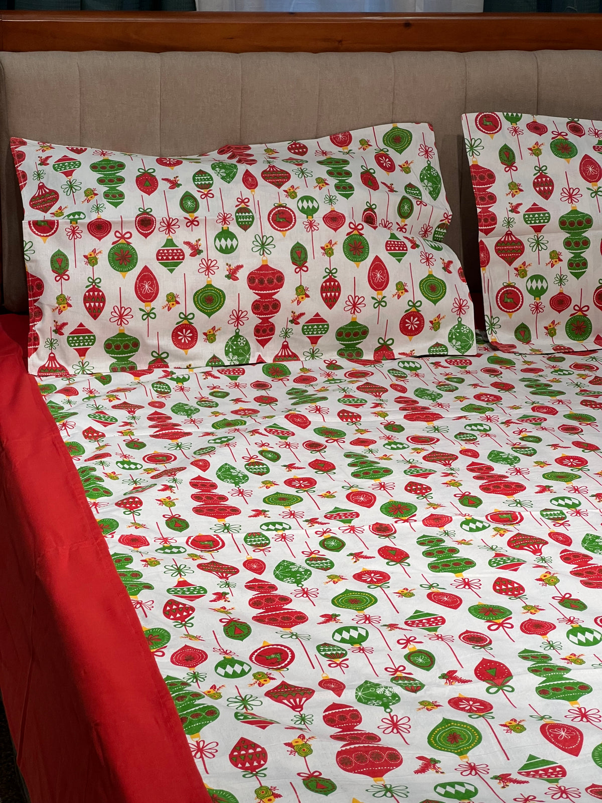 Xmas theme queen size bedsheets
