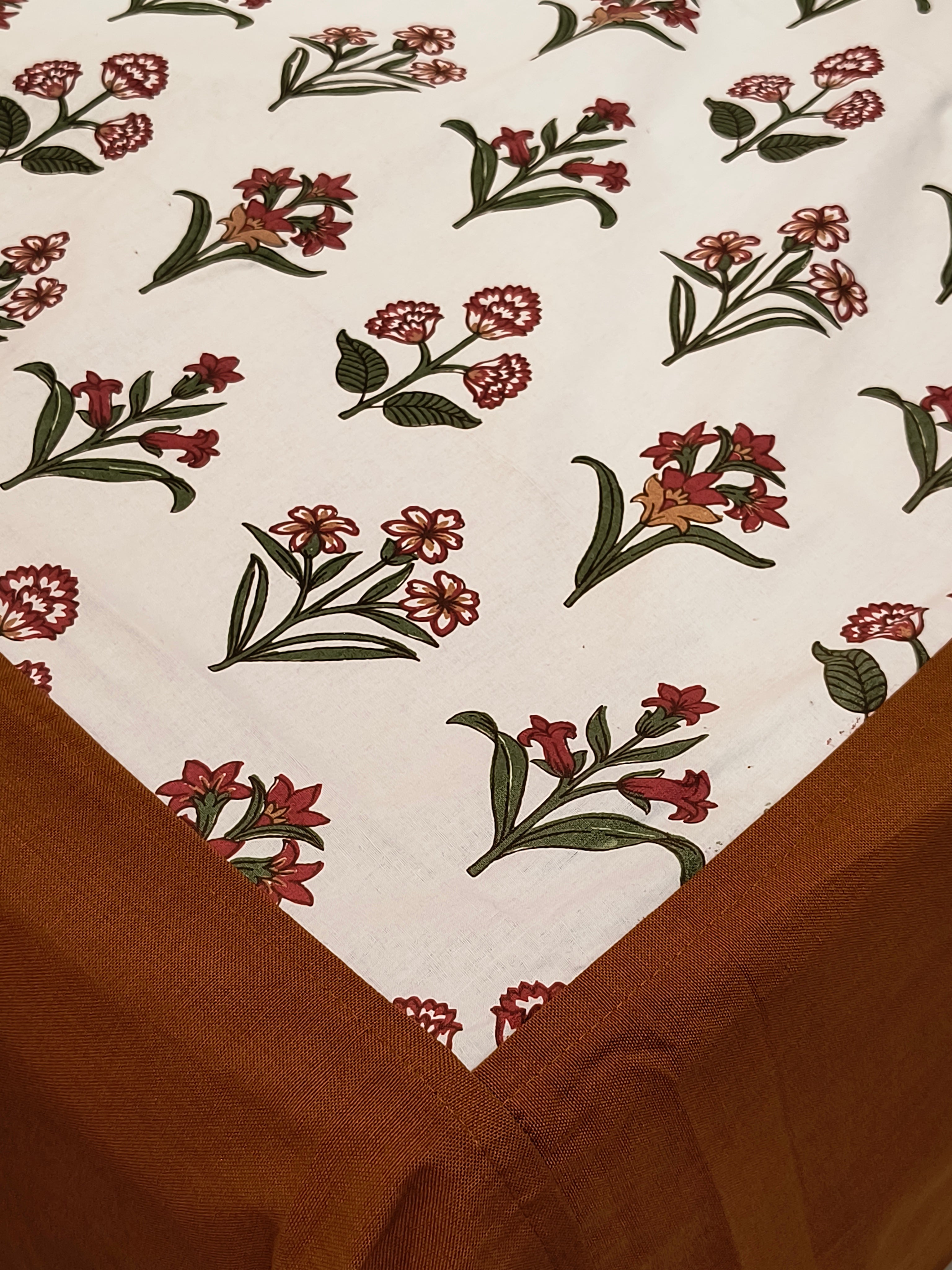 Queen Border Bedsheet Set