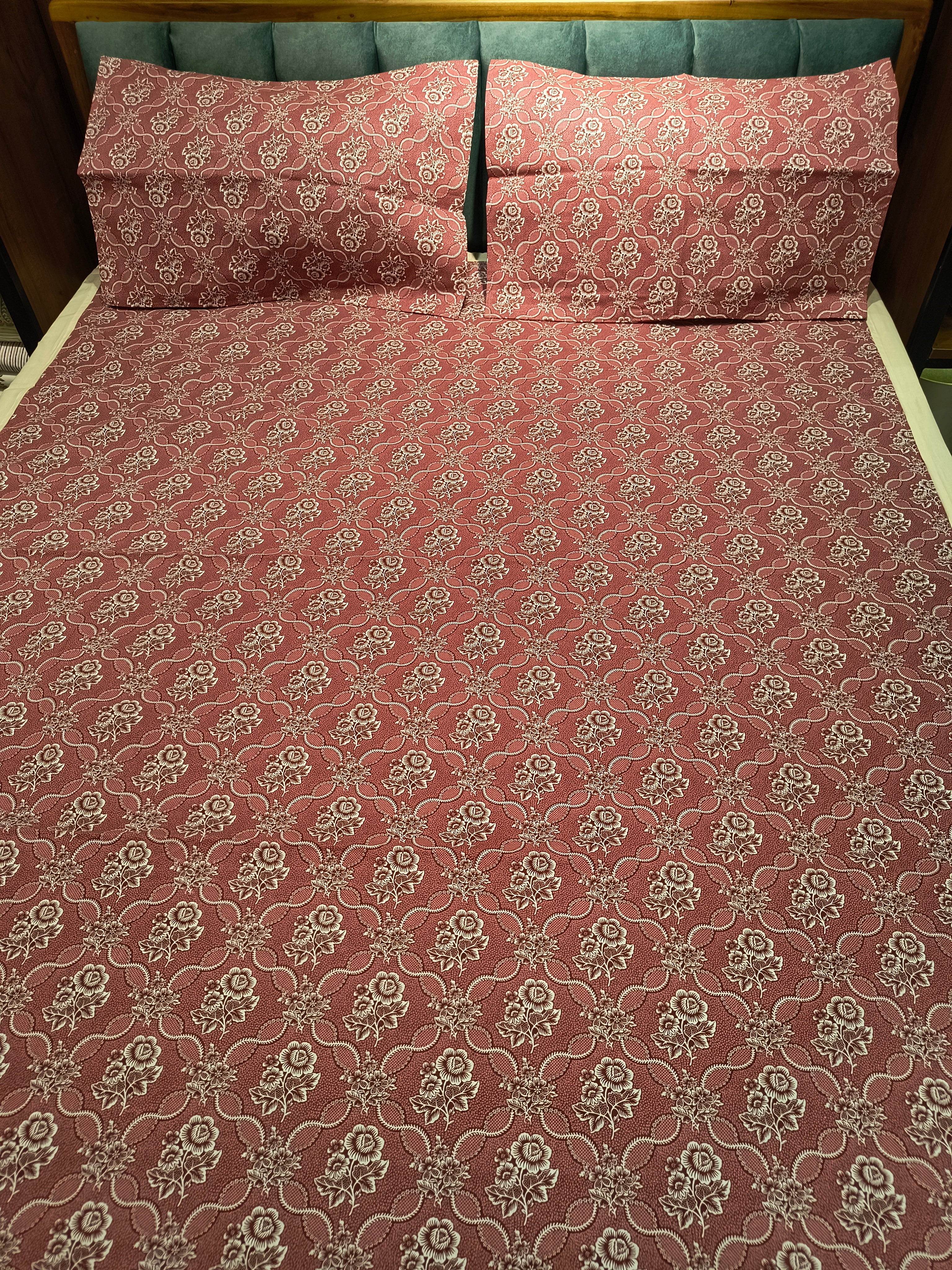 Queen Border Bedsheet Set