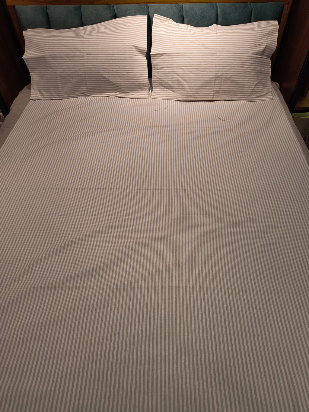 Queen Border Bedsheet Set