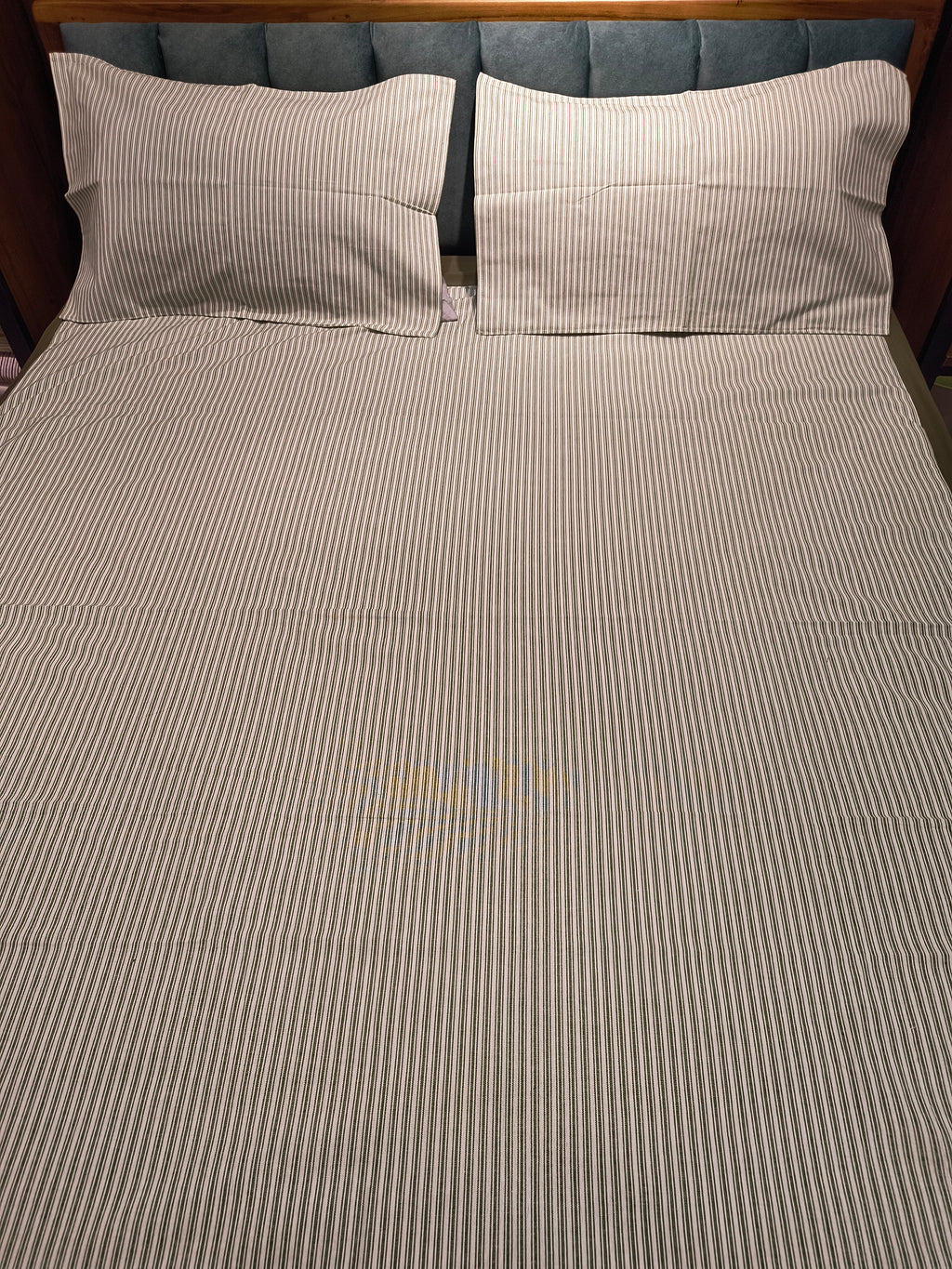 Queen Border Bedsheet Set