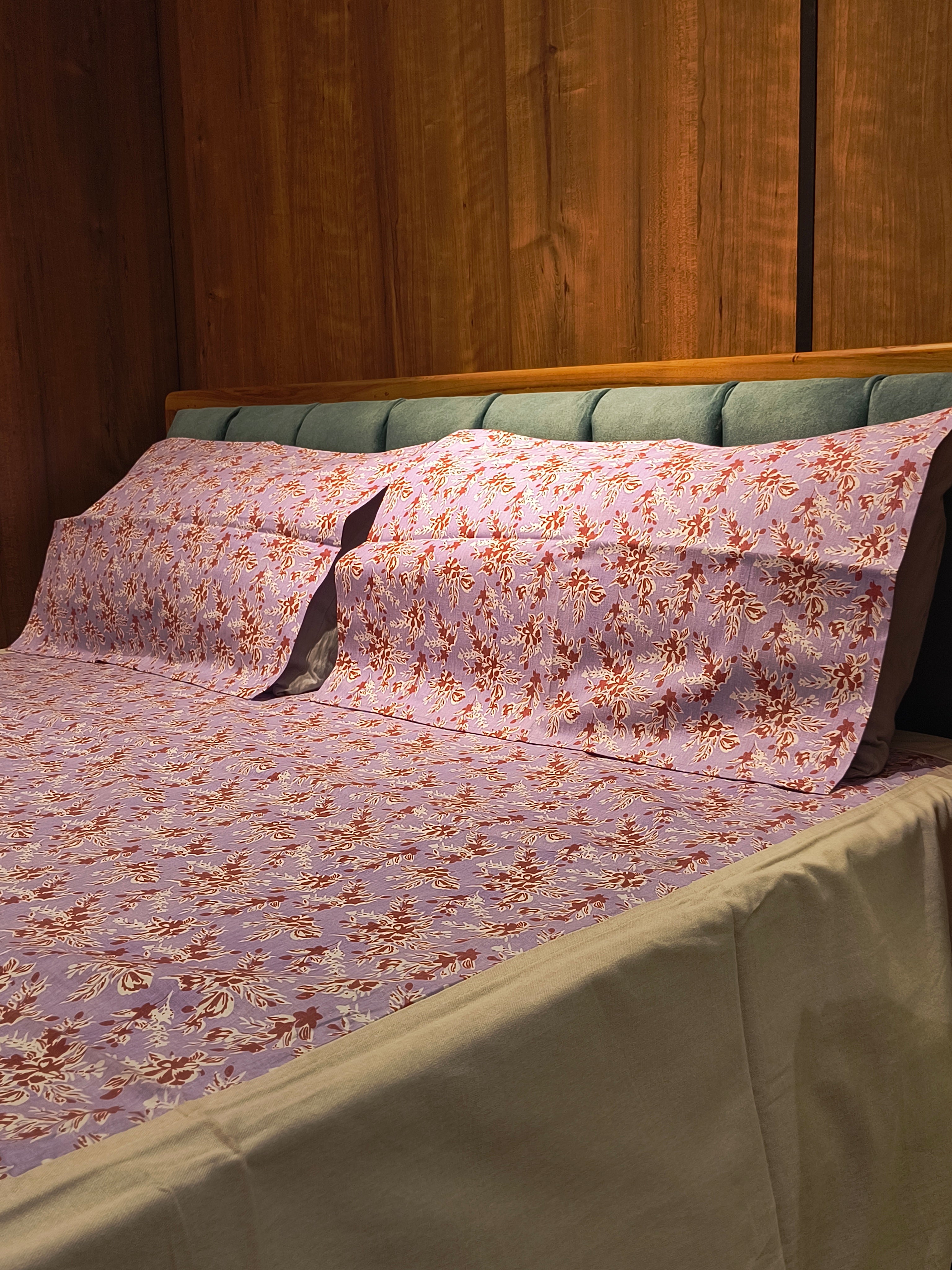 Queen Border Bedsheet Set