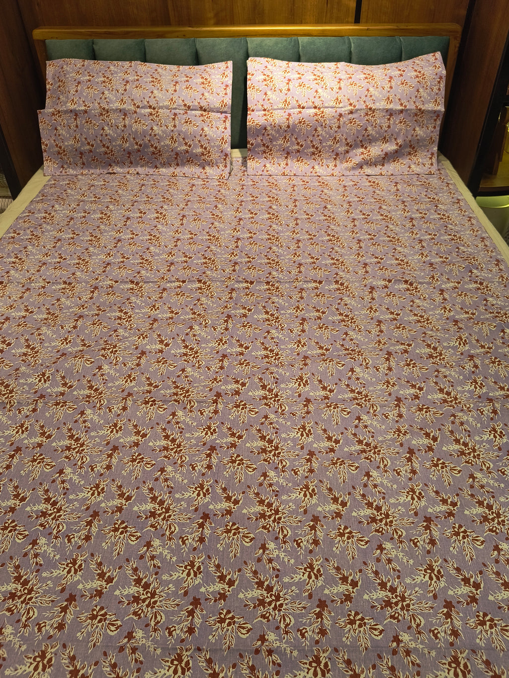 Queen Border Bedsheet Set