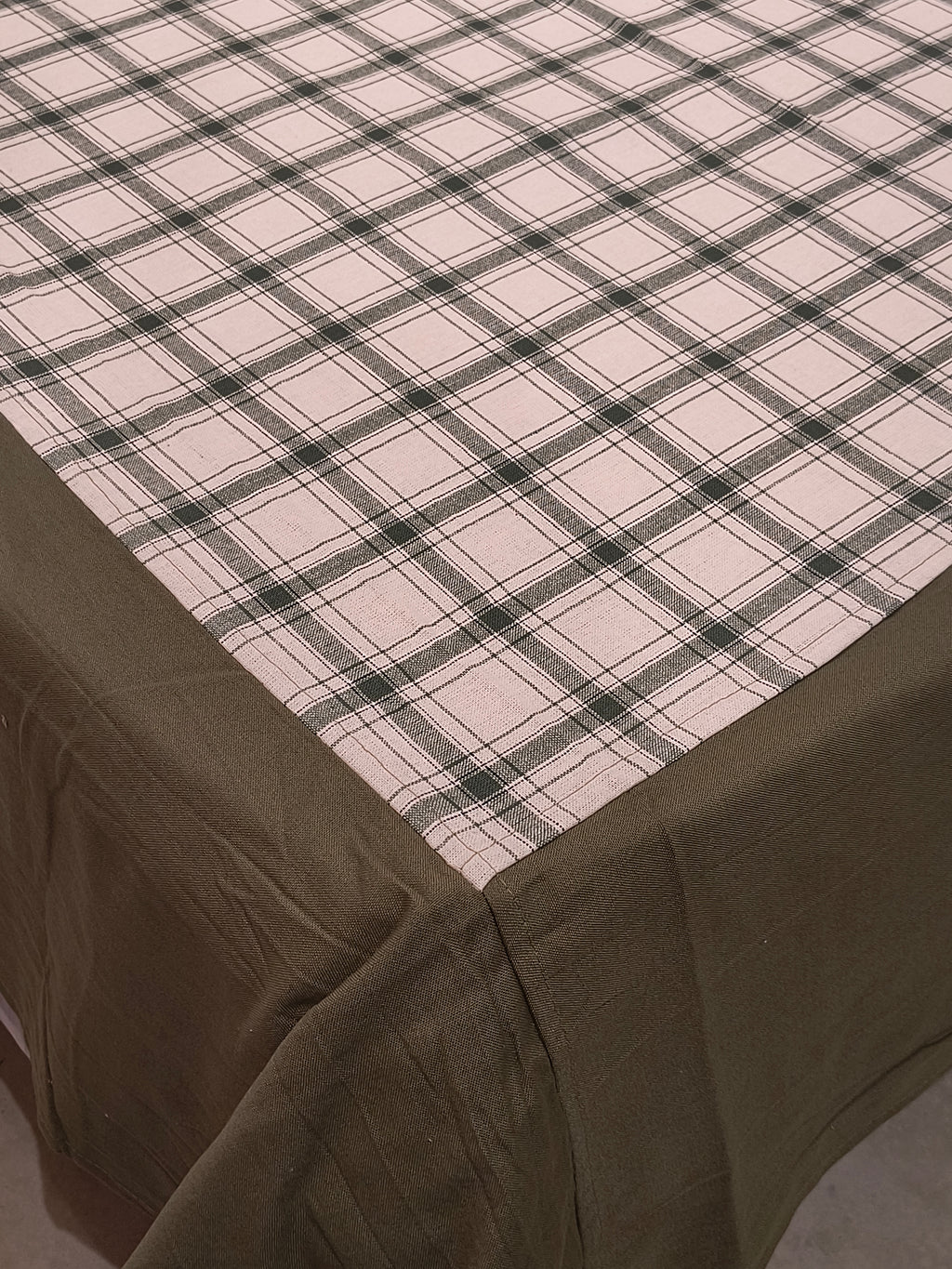 Queen Border Bedsheet Set