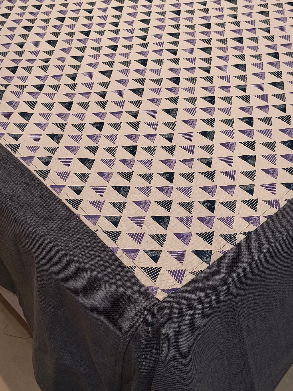 Queen Border Bedsheet Set