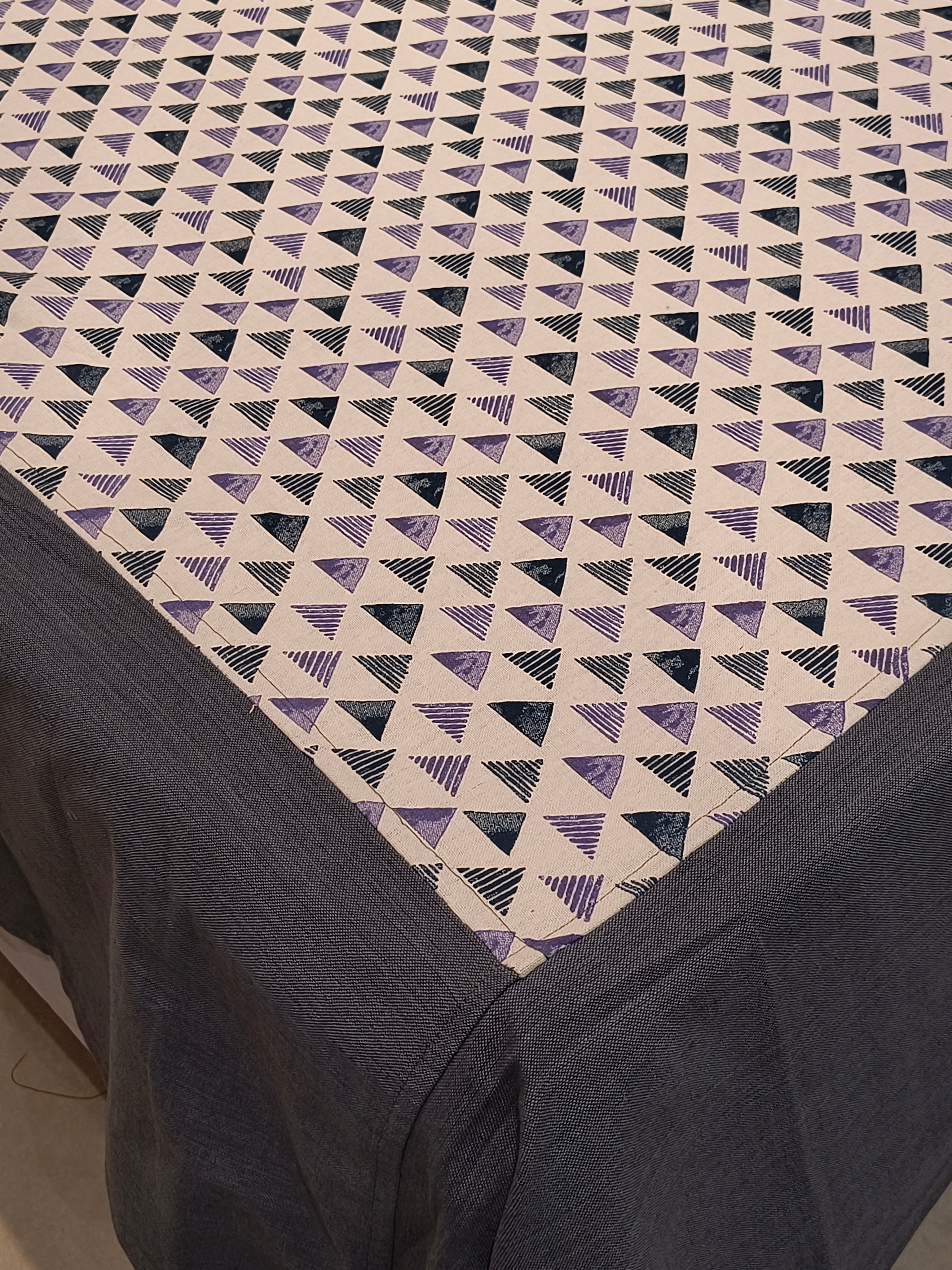 Queen Border Bedsheet Set