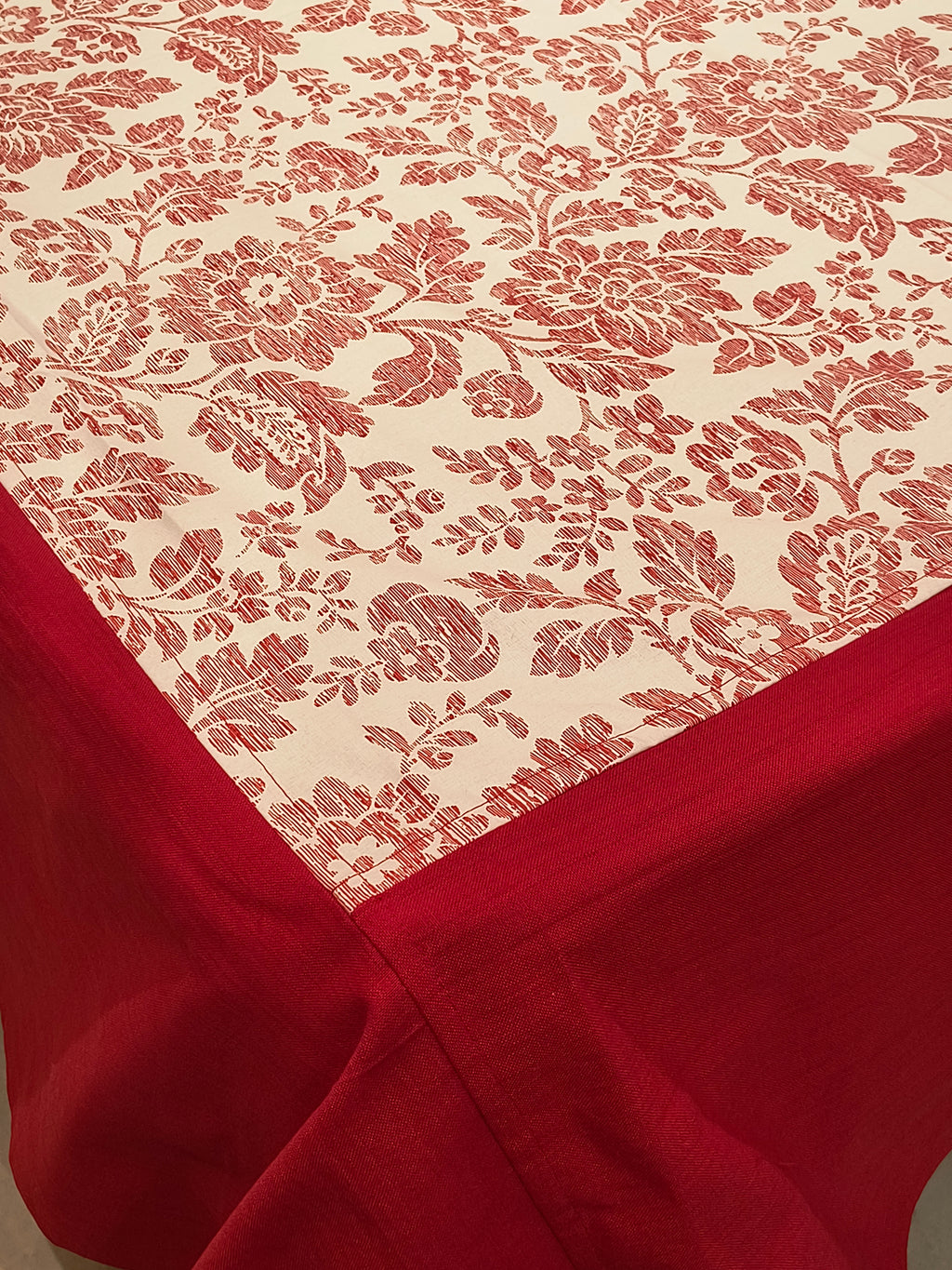 Queen Border Bedsheet Set