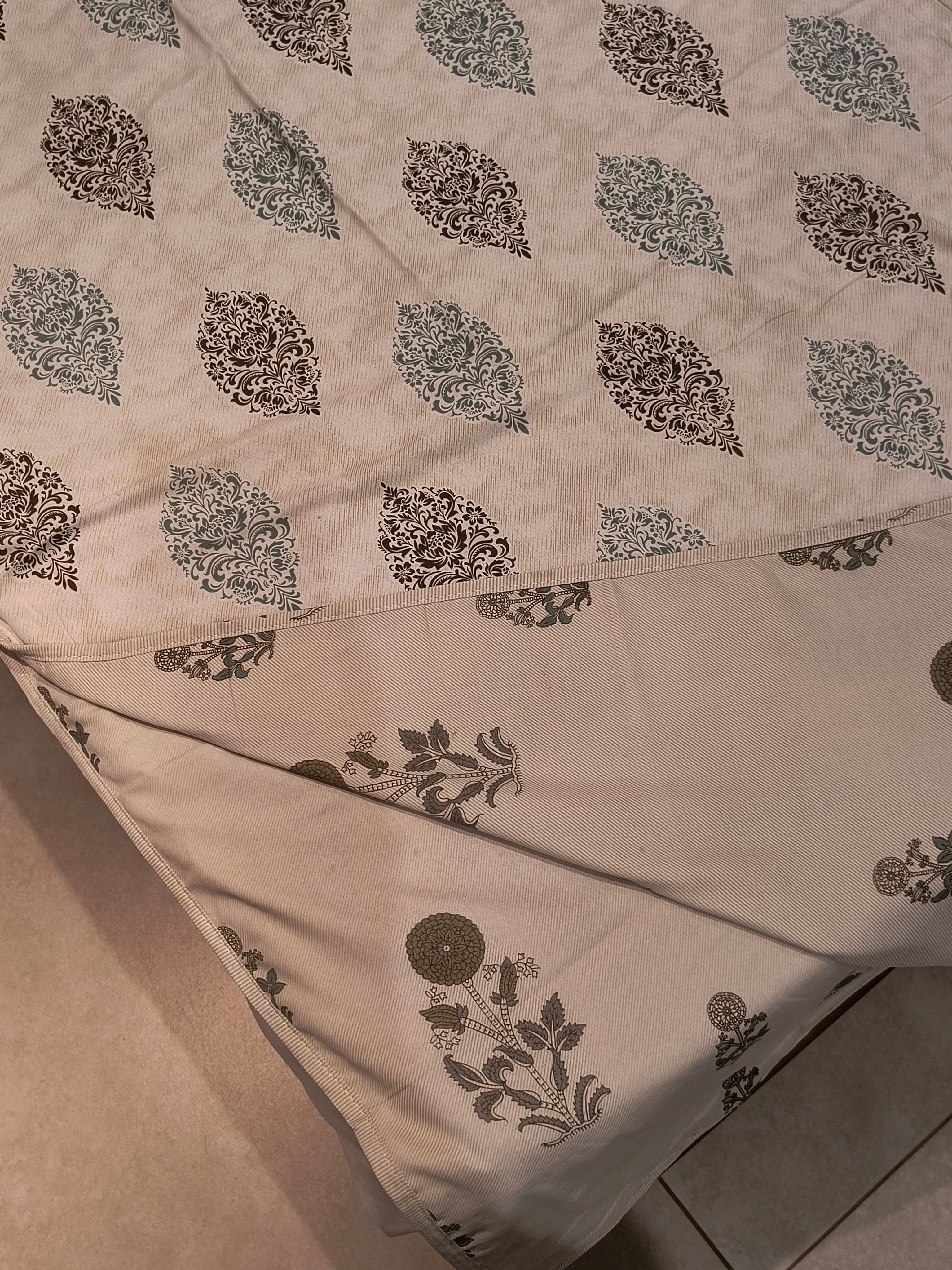 Reversible Single Dohar