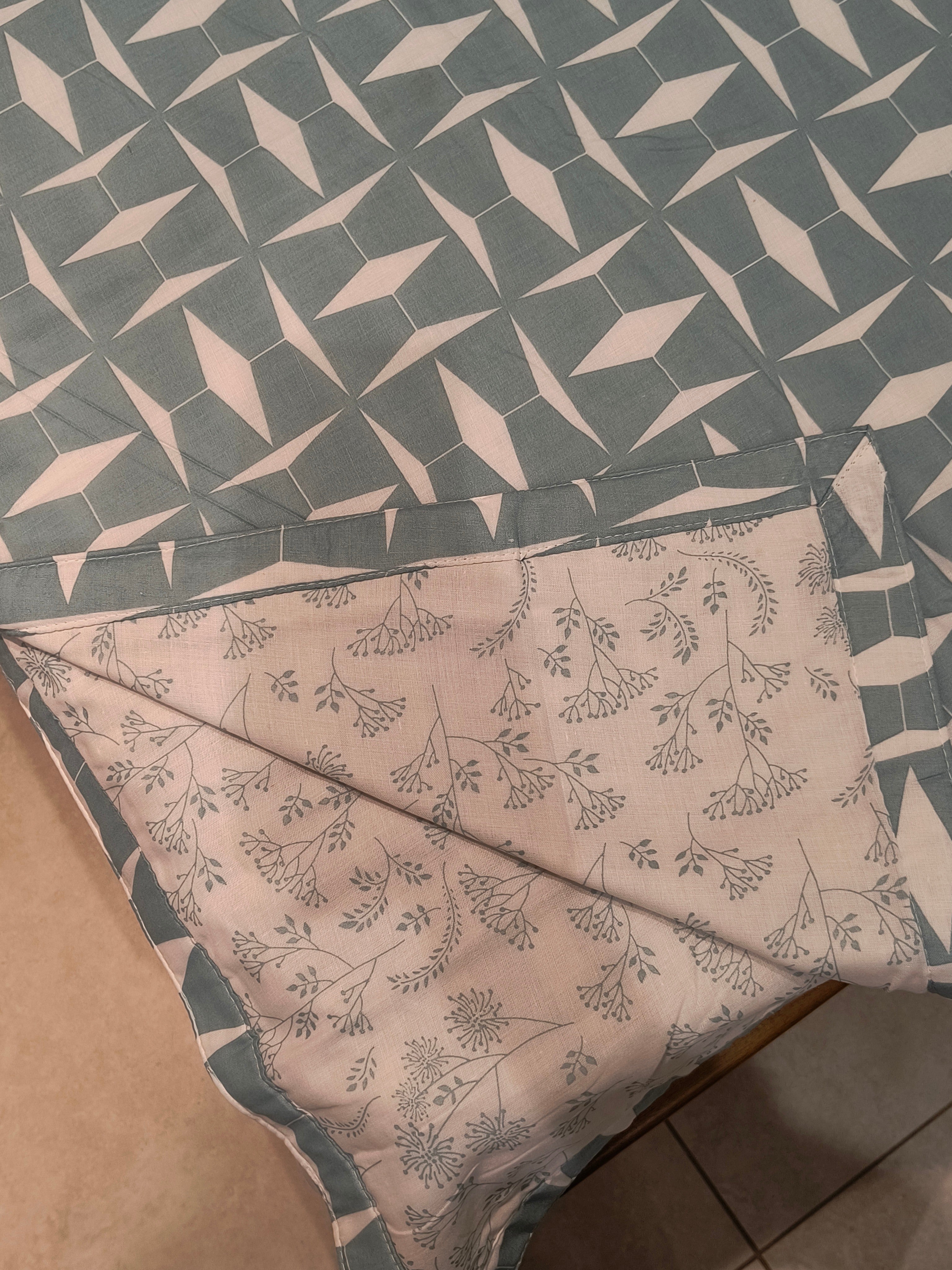 Reversible Single Dohar