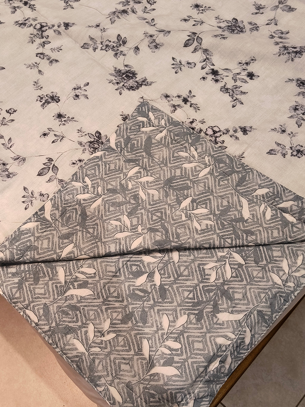 Reversible Single Dohar