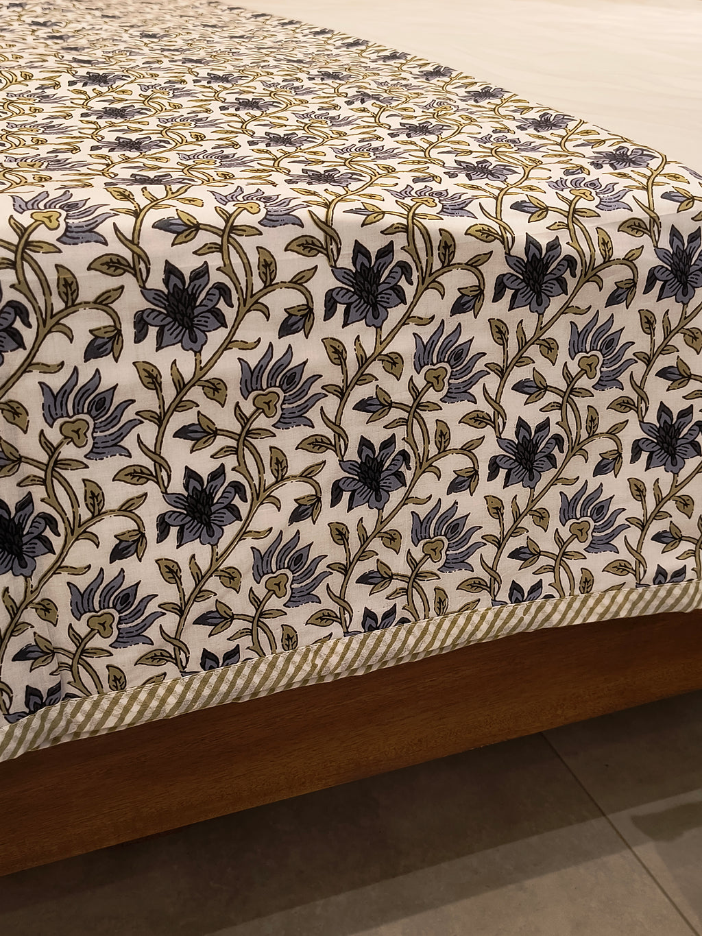 Reversible Single Dohar