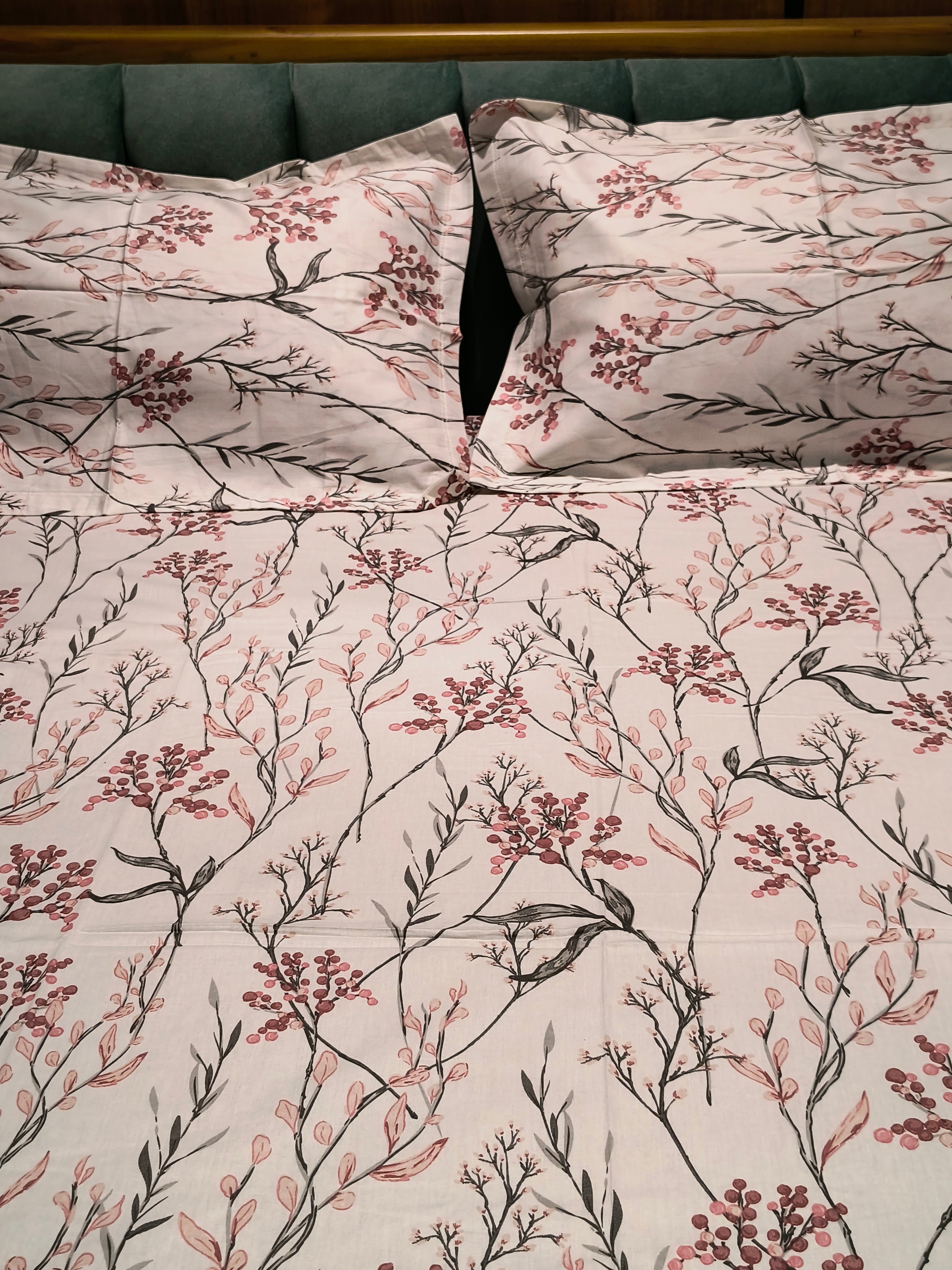 Soft Cotton King Size Bedsheet Set