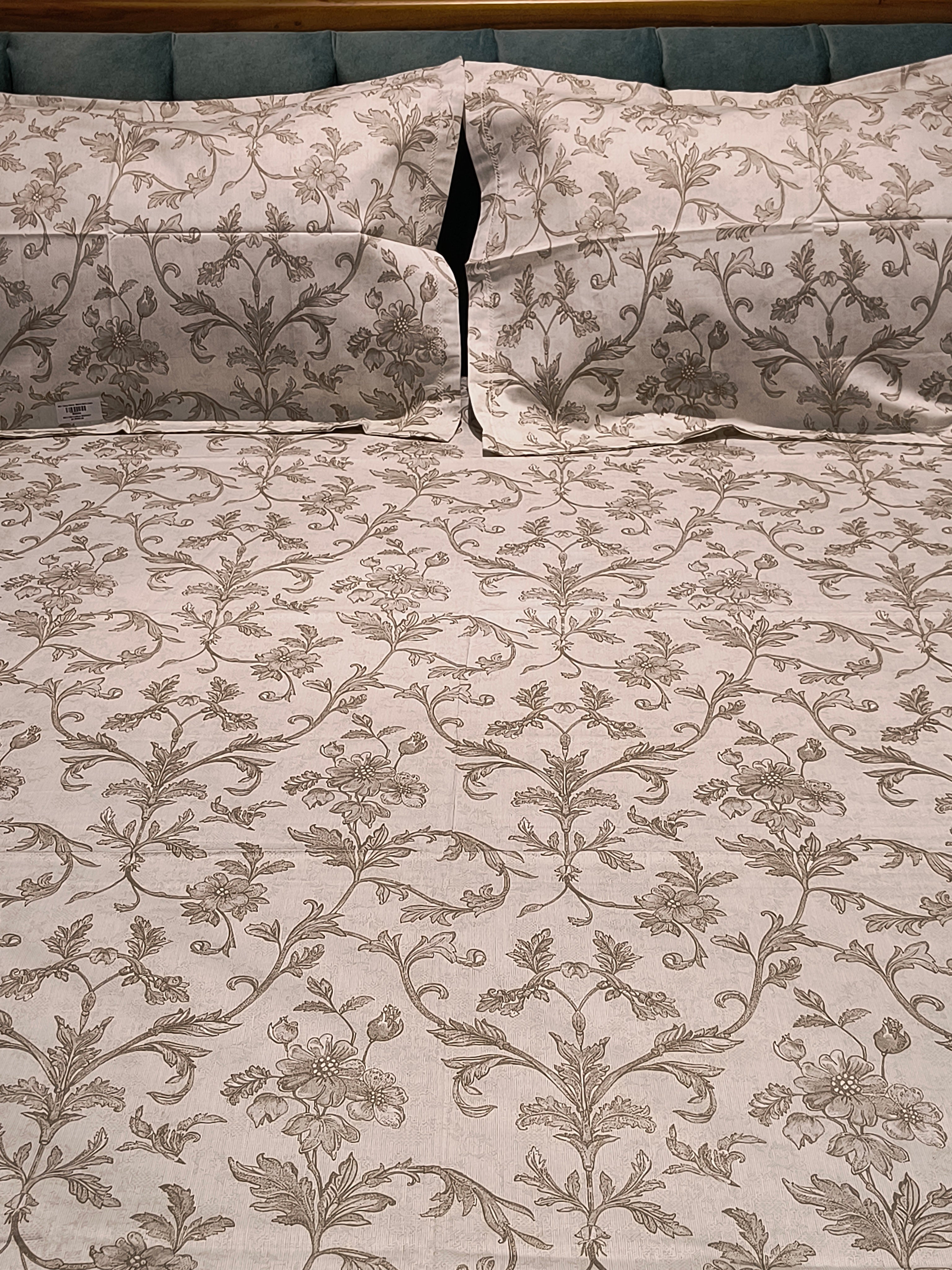 Soft Cotton King Size Bedsheet Set