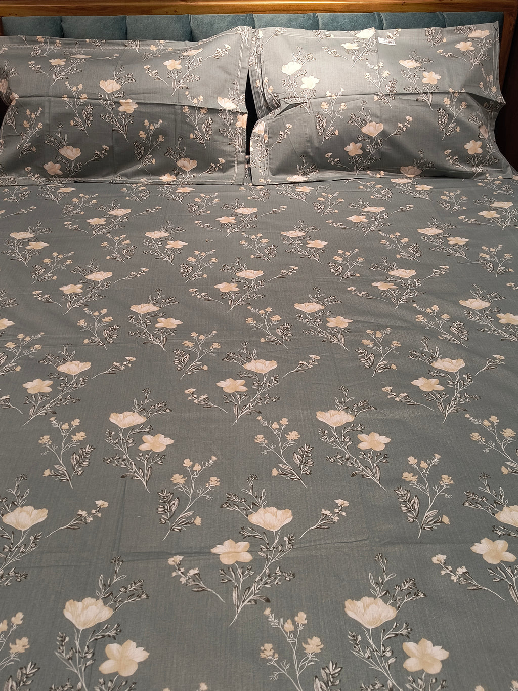 Soft Cotton King Size Bedsheet Set