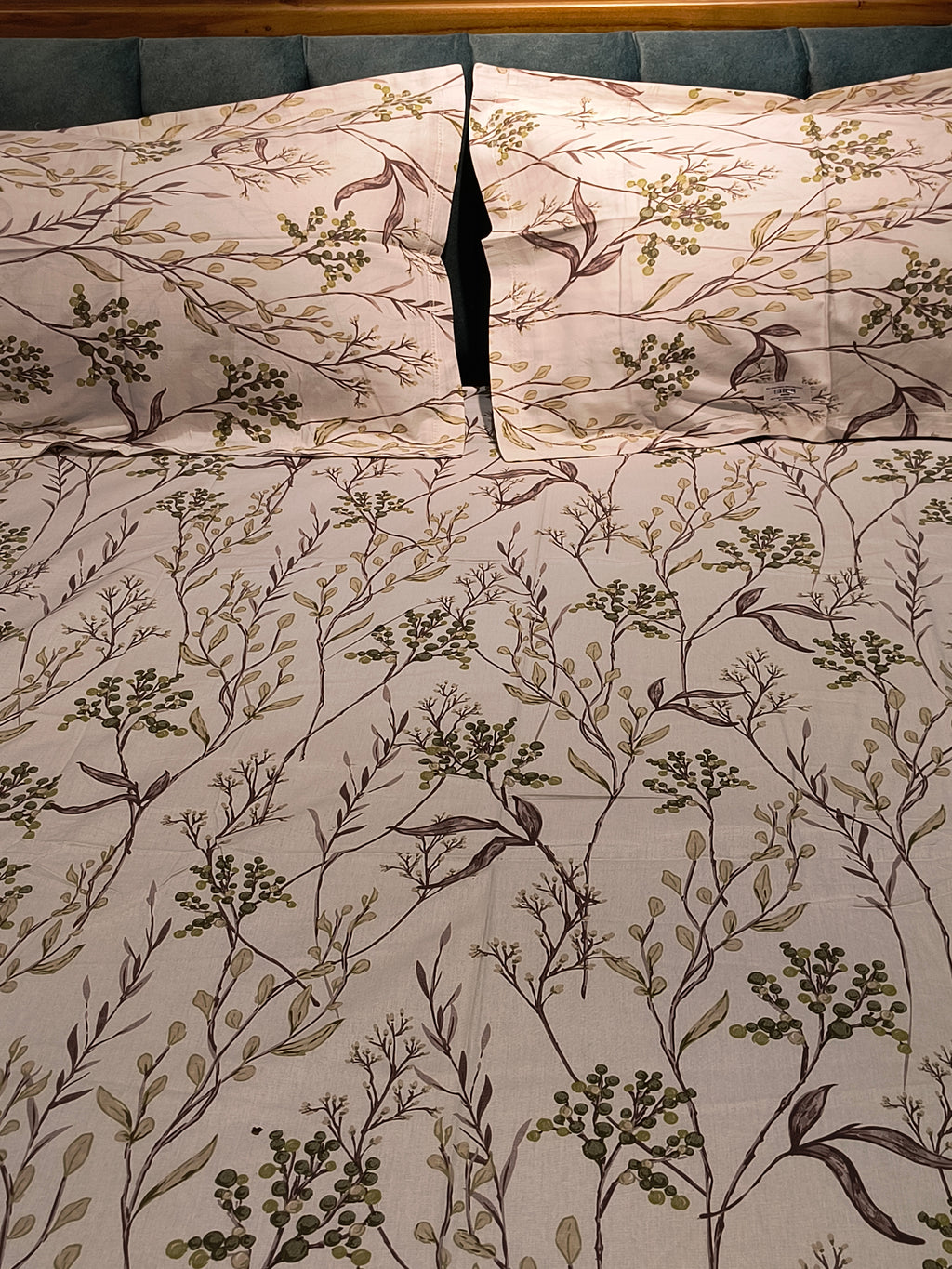 Soft Cotton King Size Bedsheet Set