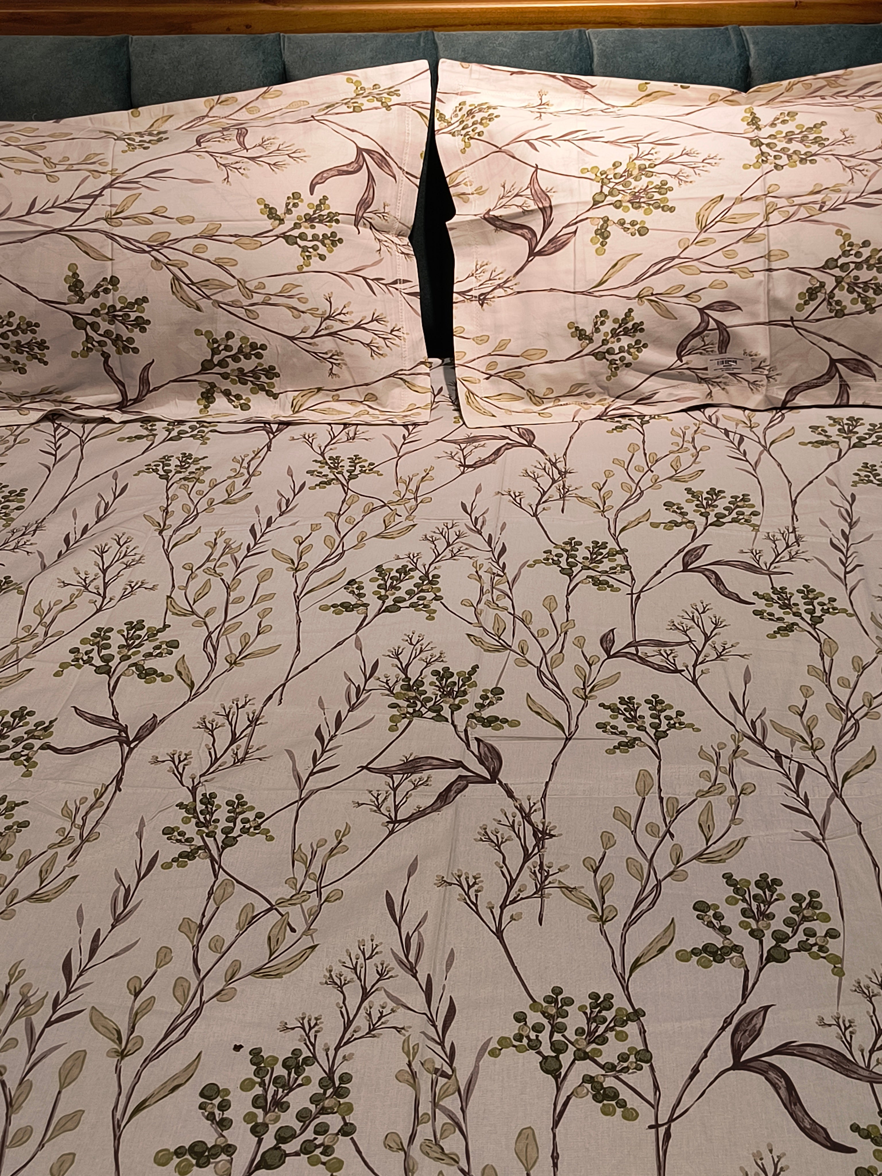 Soft Cotton King Size Bedsheet Set