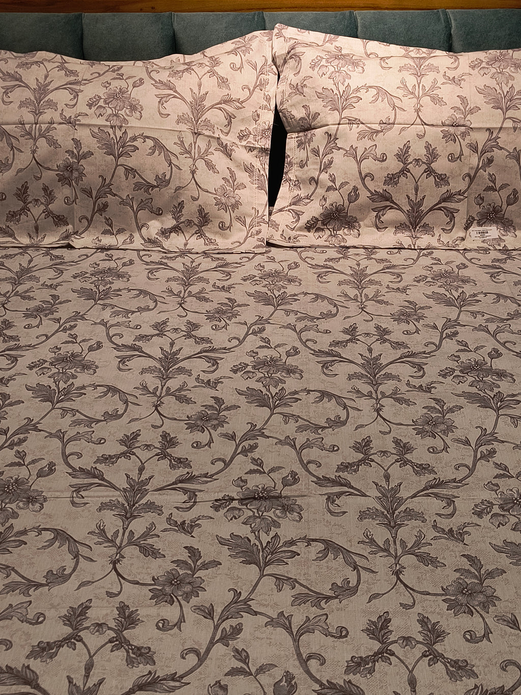 Soft Cotton King Size Bedsheet Set