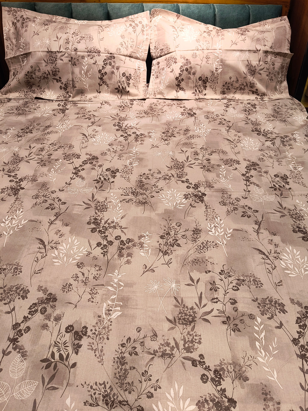 Soft Cotton King Size Bedsheet Set
