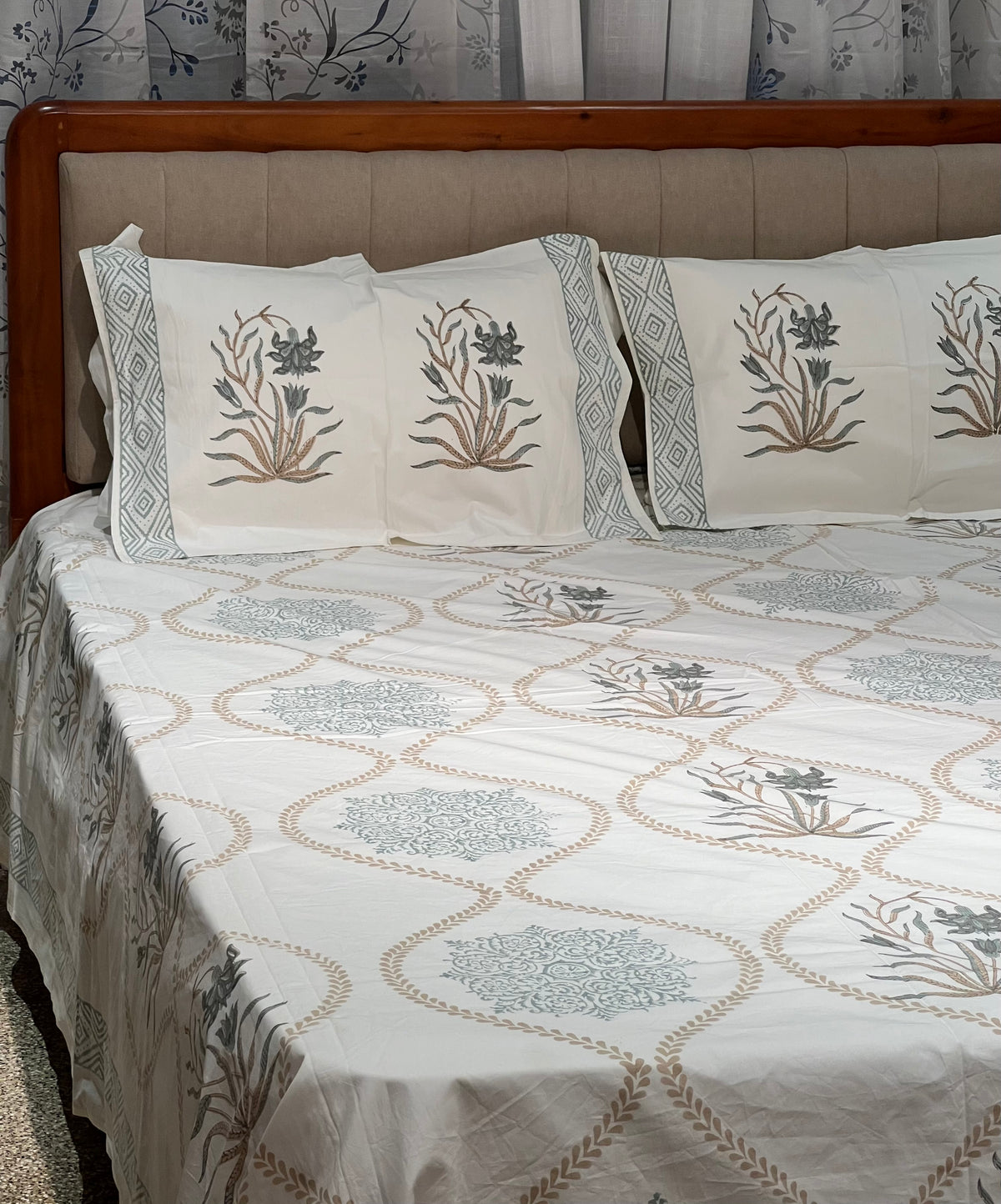 Hand Block Printed king size Bedsheet