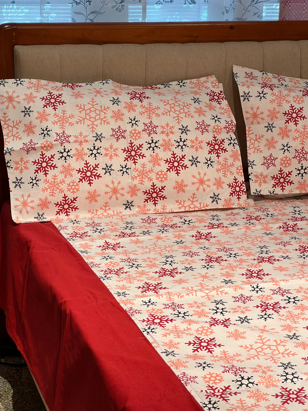 Queen Size Border Bedsheet