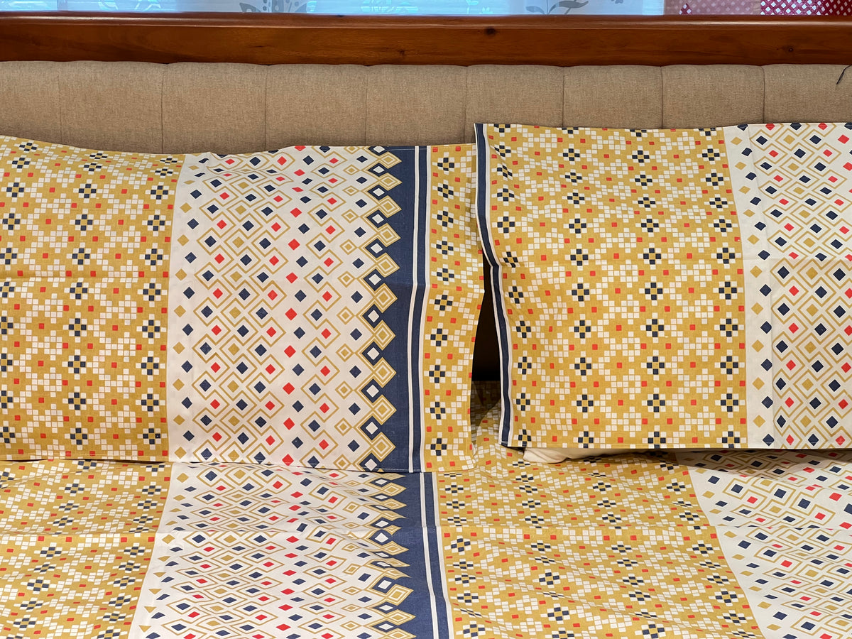 Queen Size Border Bedsheet