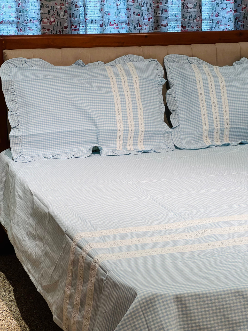 King Size Lace Bedsheet