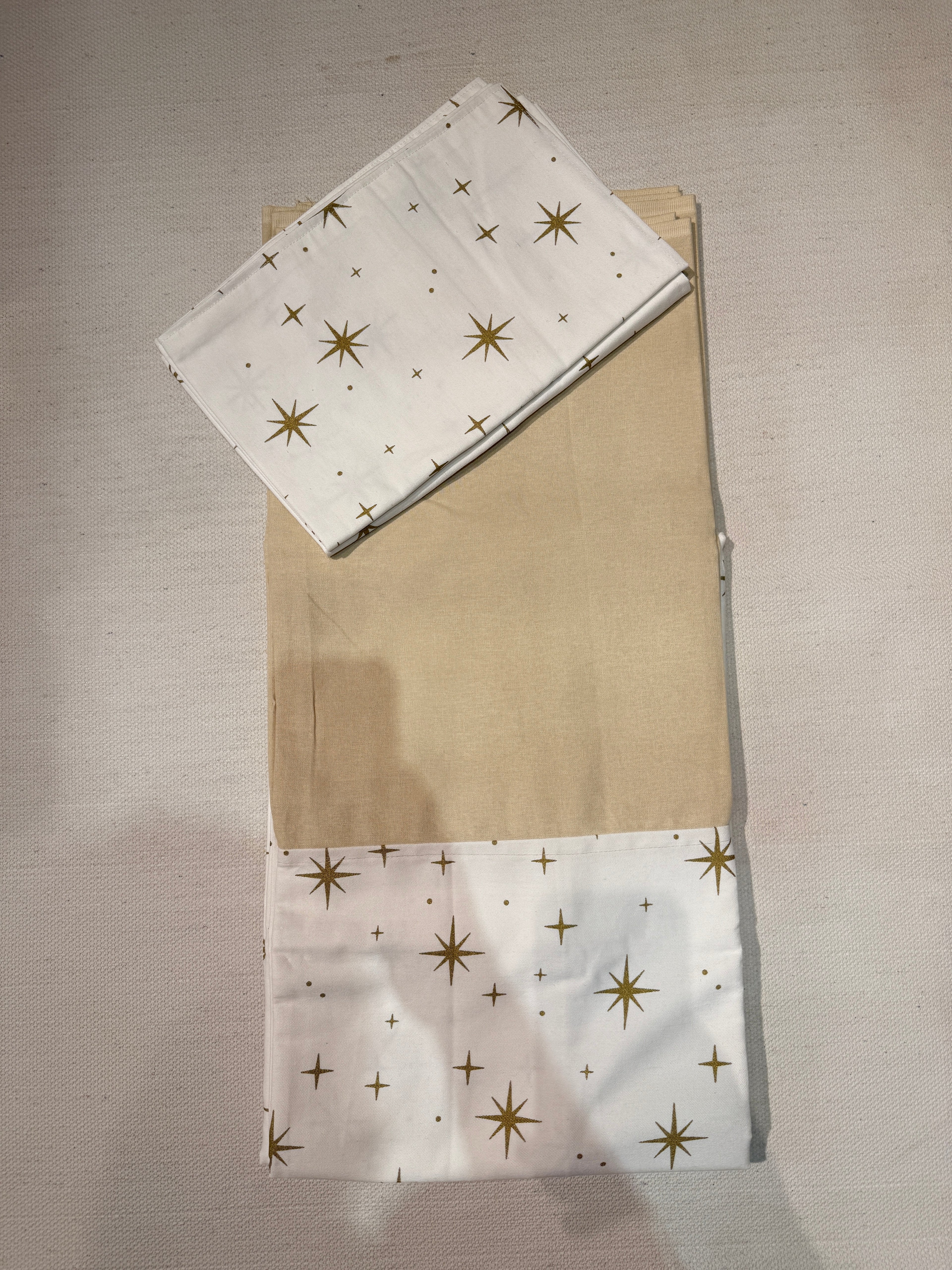 KING SIZE BEDSHEET CHRISTMAS PRINT