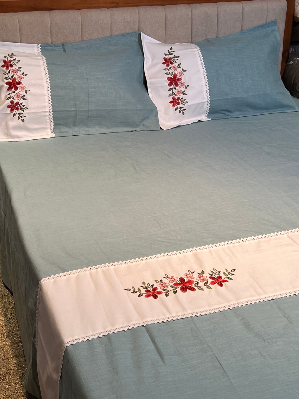 King Size Embroidered Bedsheets